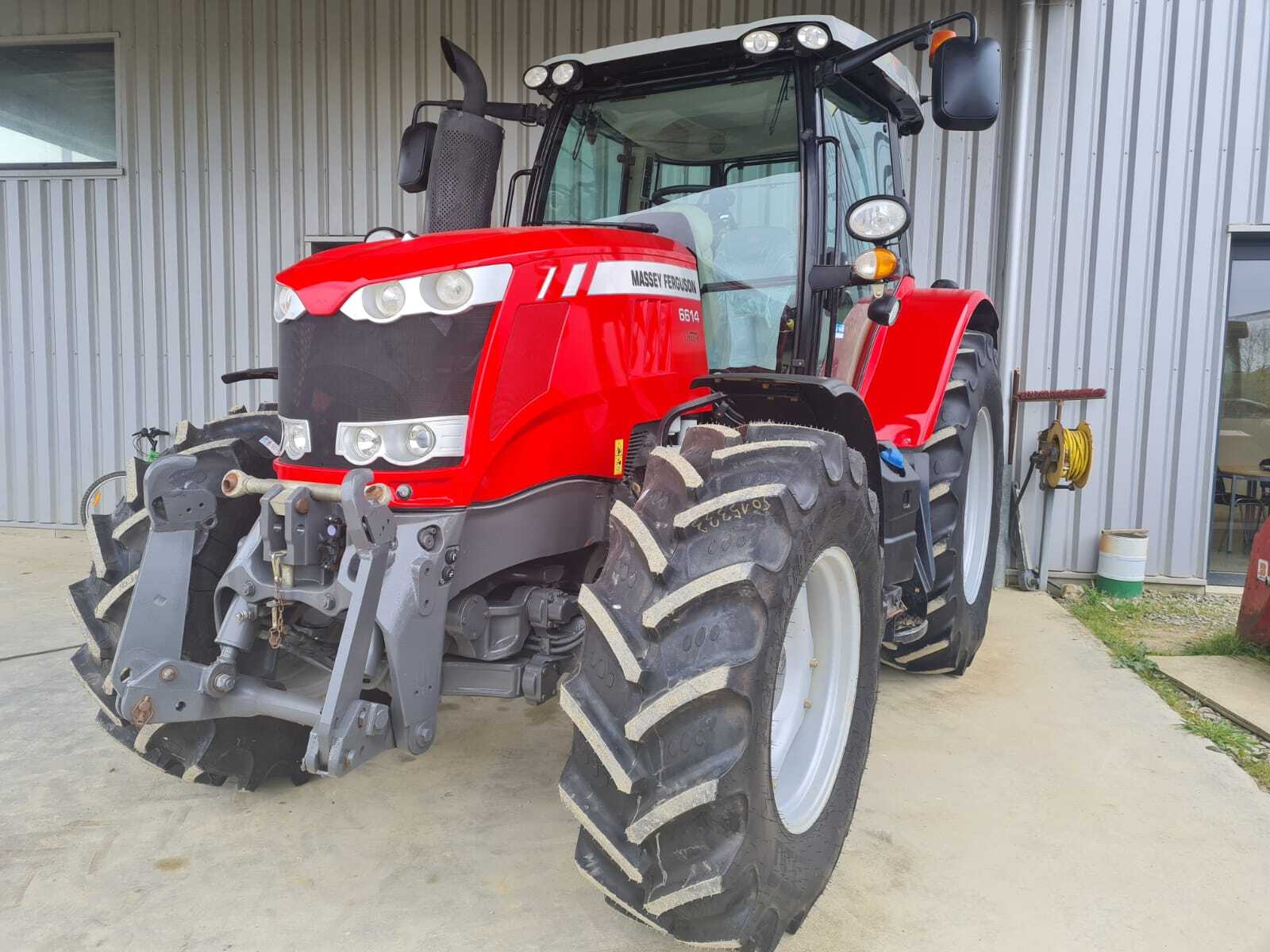 MASSEY FERGUSON 6614 DYNA 6