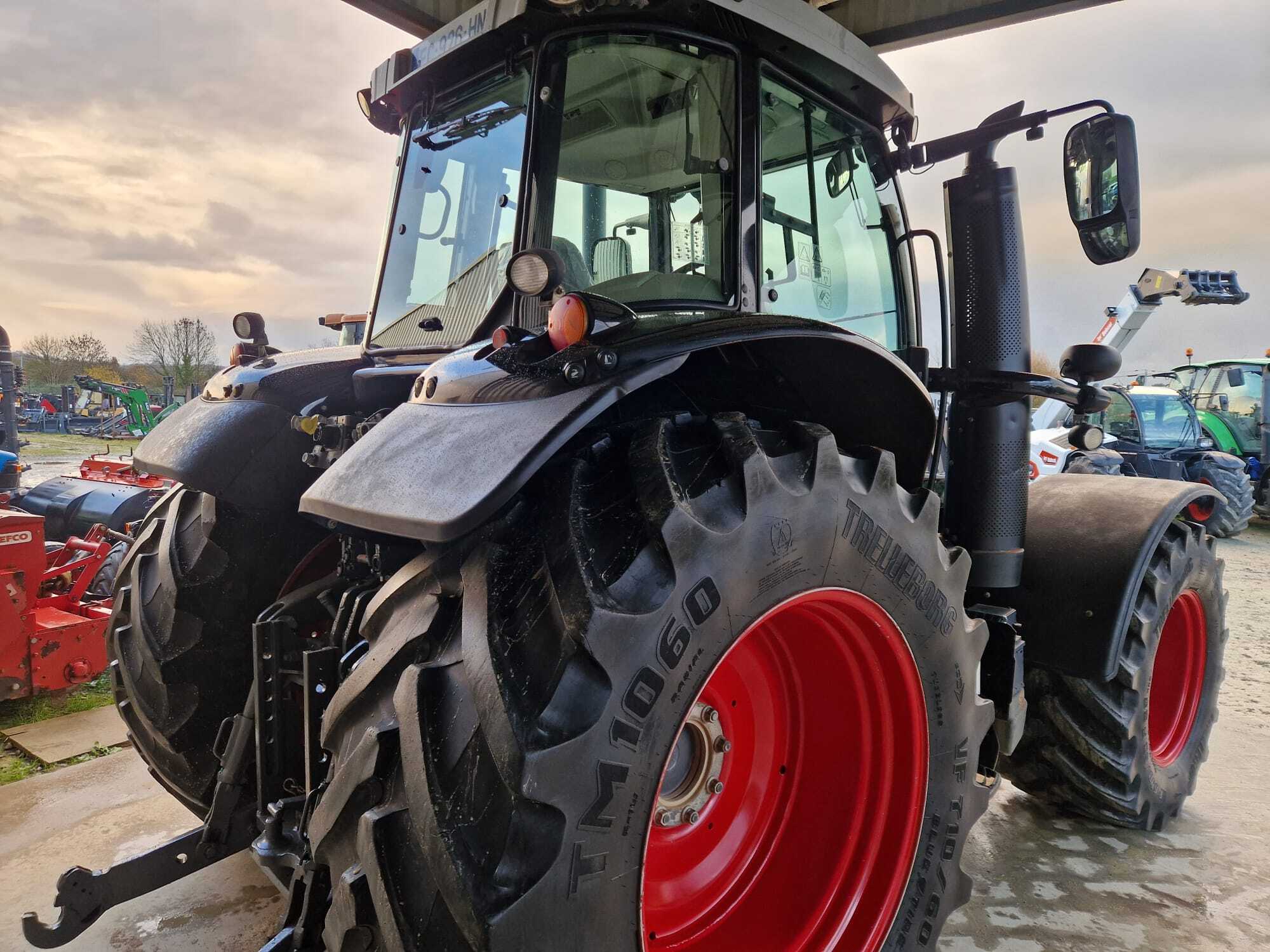 MASSEY FERGUSON 6713S DYNA VT