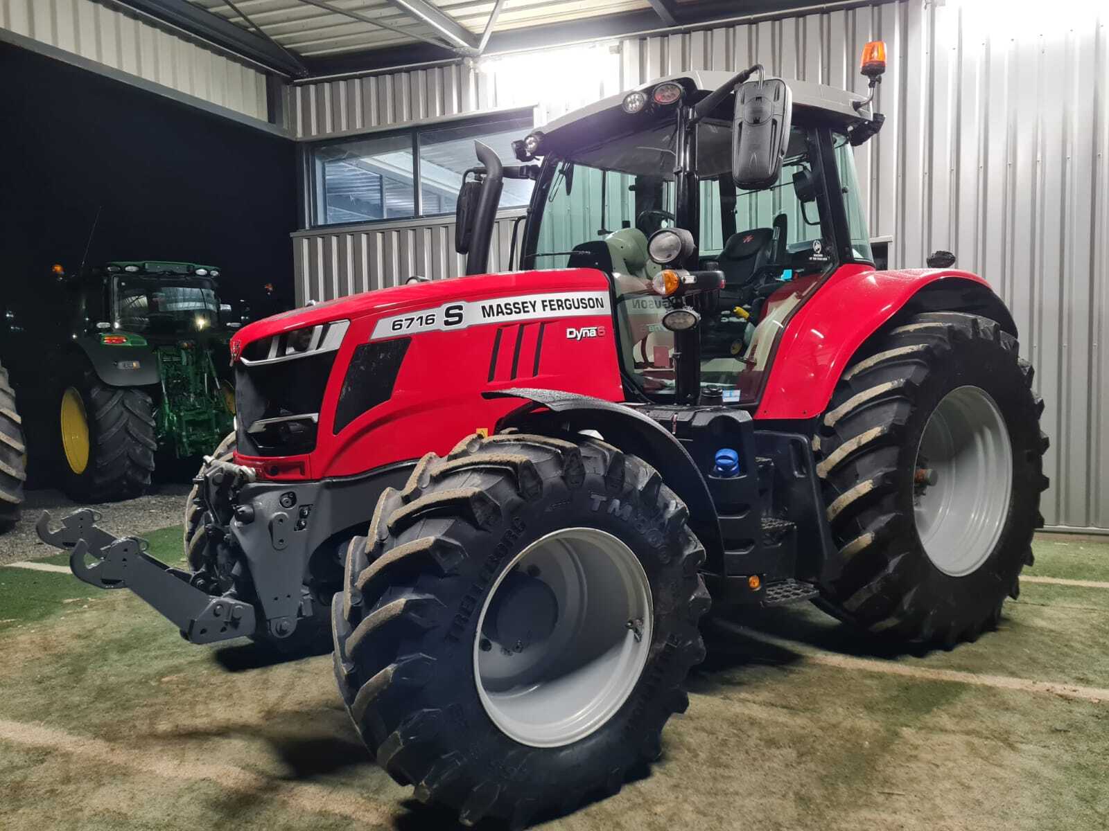 MASSEY FERGUSON 6716S