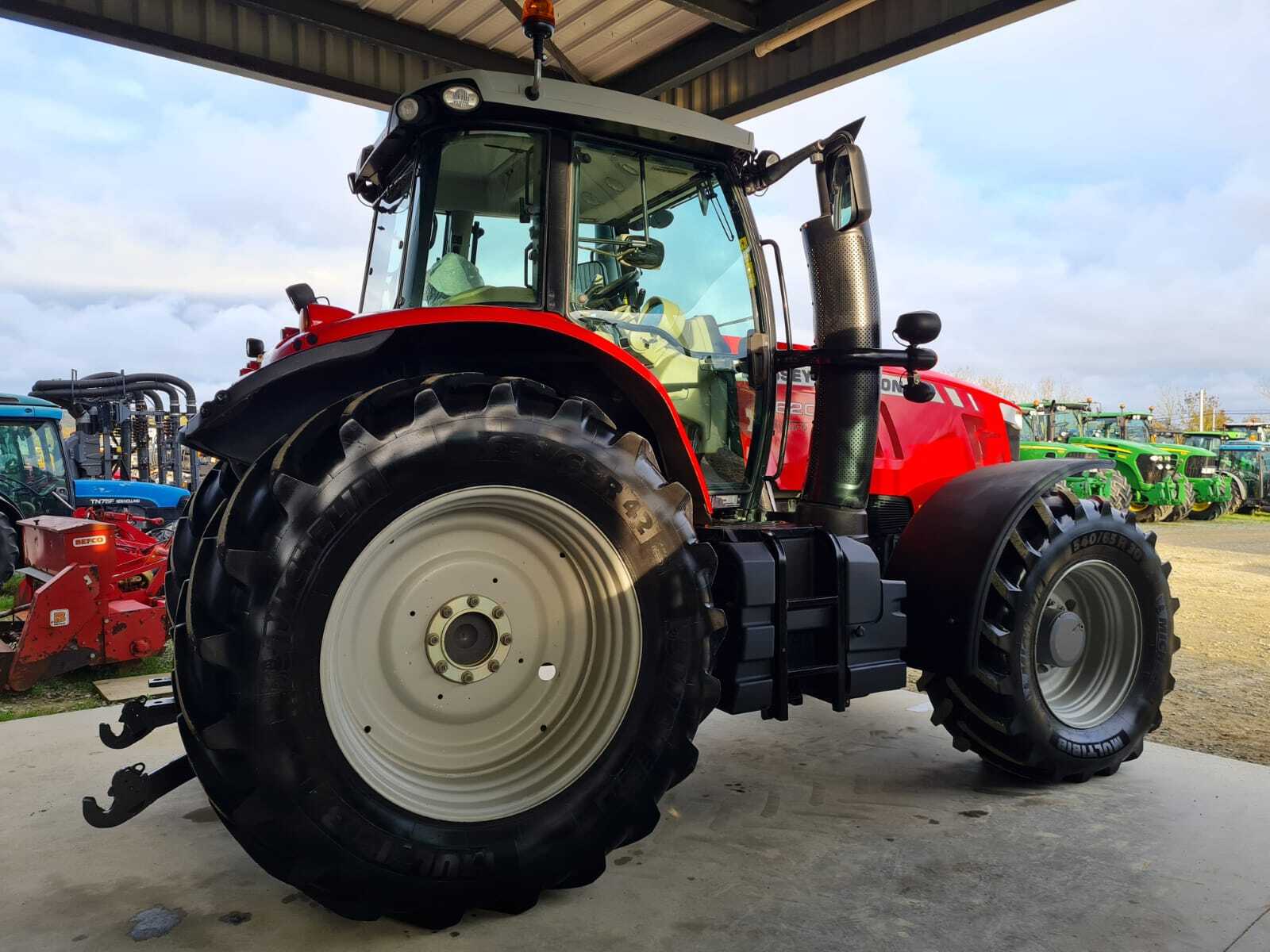 MASSEY FERGUSON 7620 DYNA 6