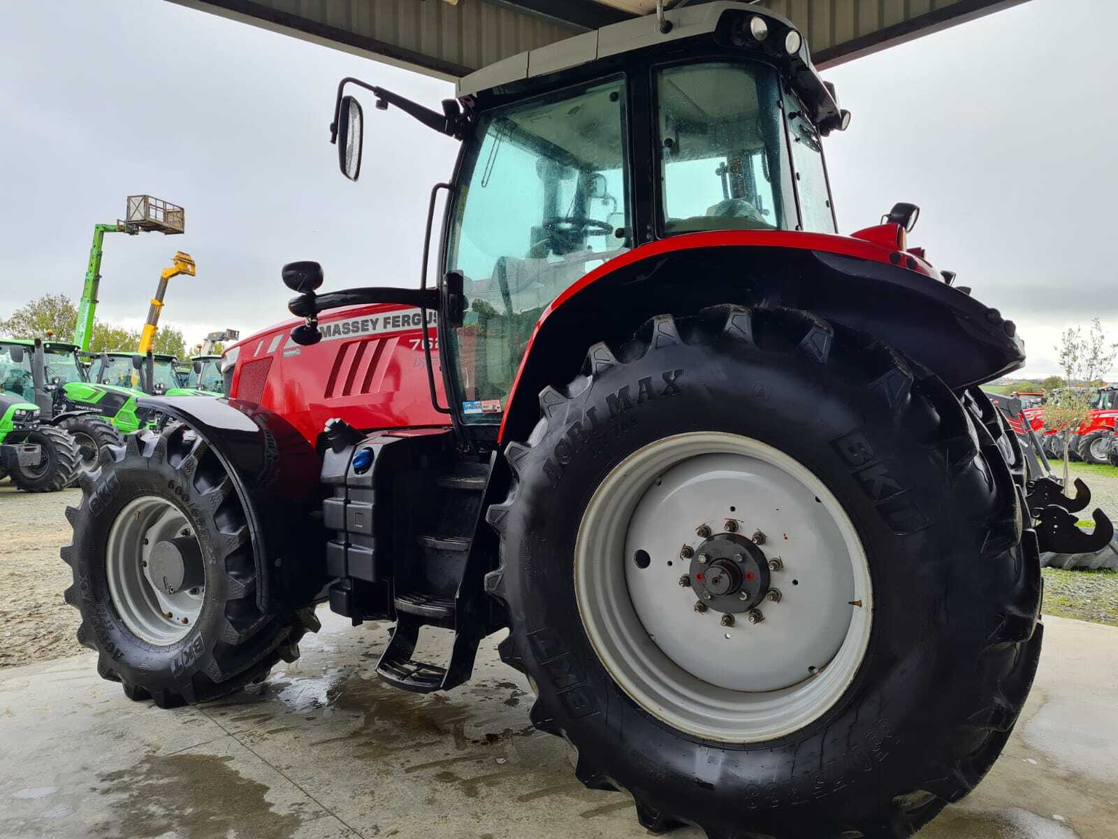 MASSEY FERGUSON 7624 DYNA VT