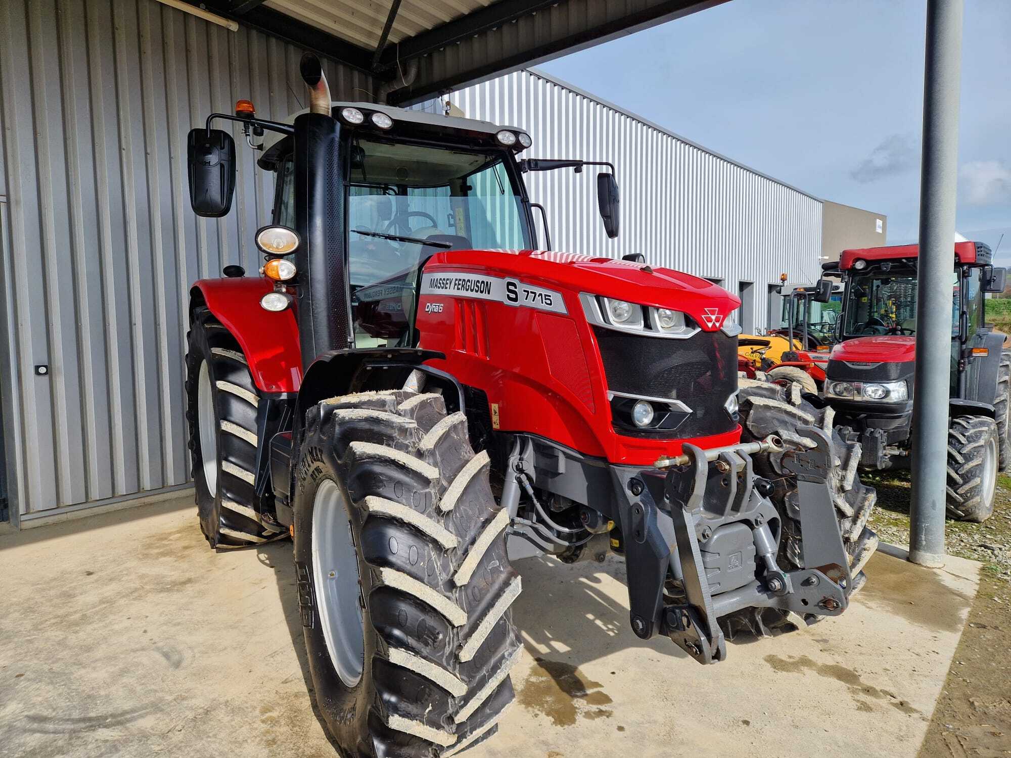 MASSEY FERGUSON 7715S
