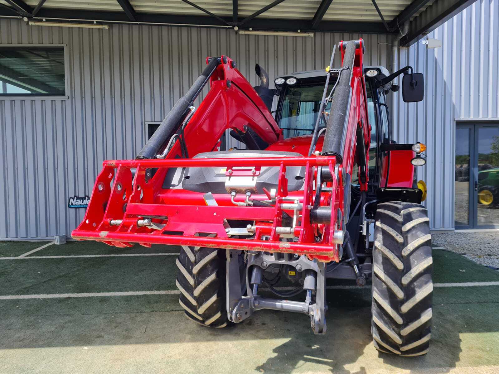 MASSEY FERGUSON 7716 DYNA 6