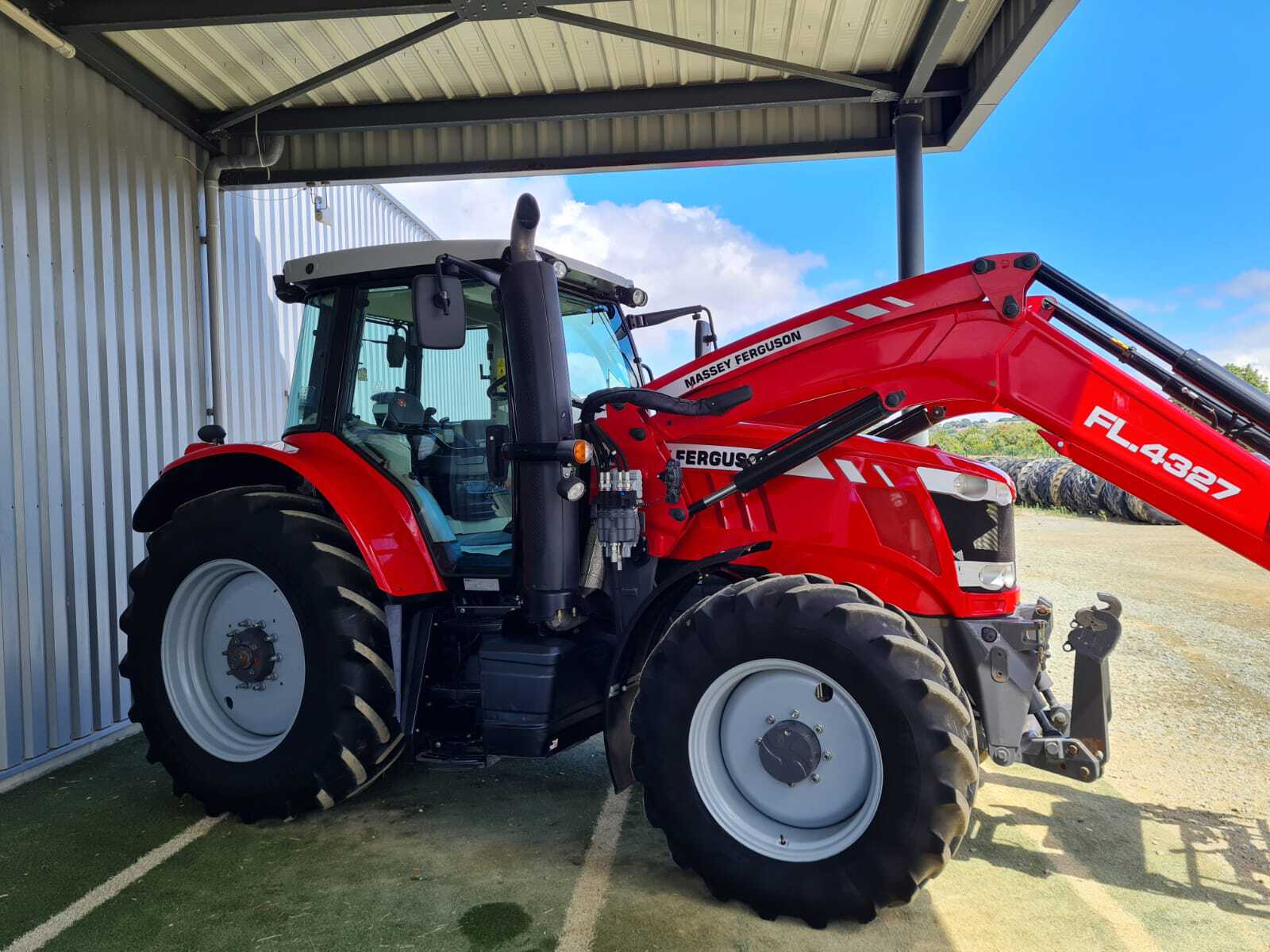 MASSEY FERGUSON 7716 DYNA 6