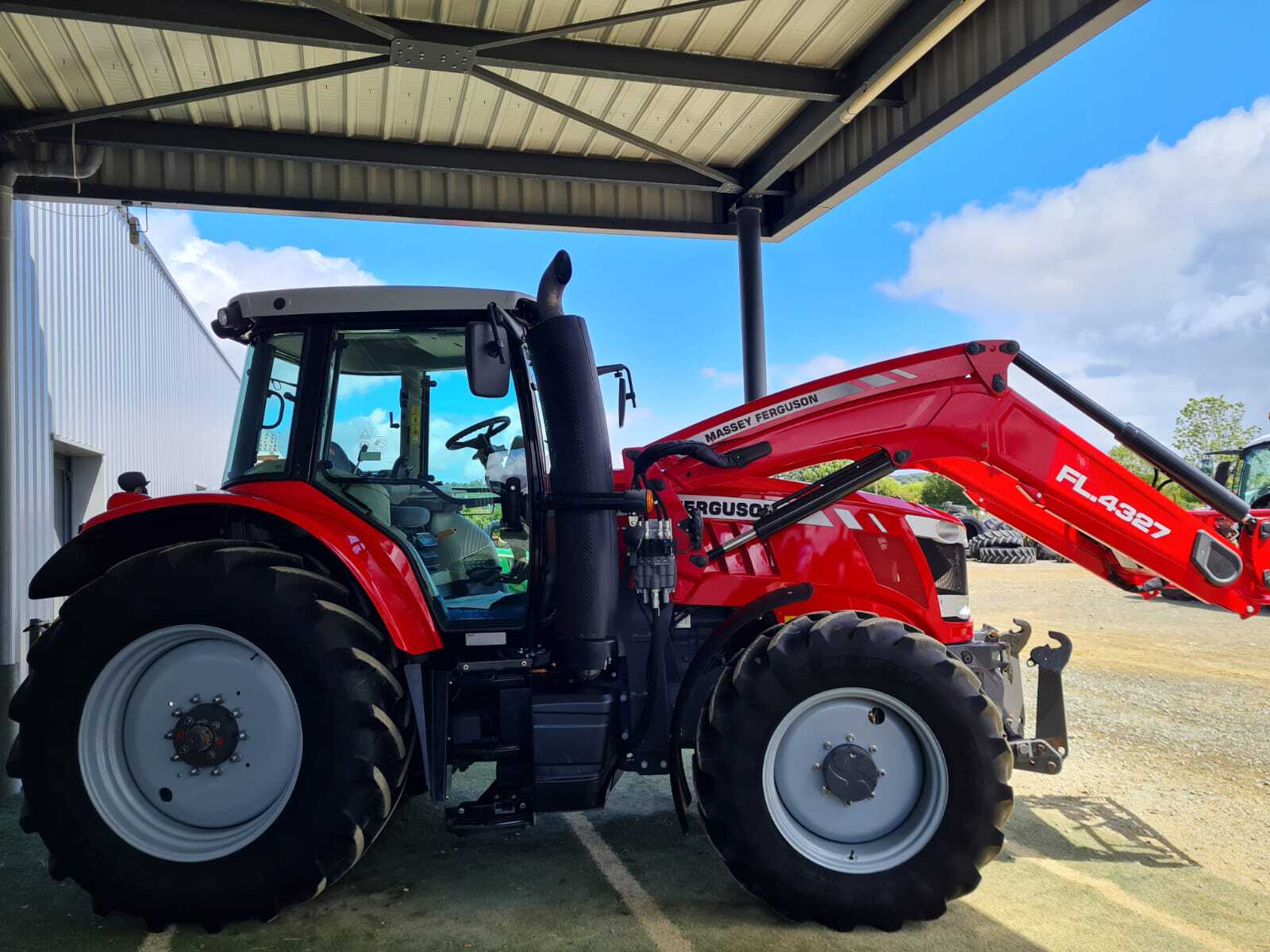 MASSEY FERGUSON 7716 DYNA 6