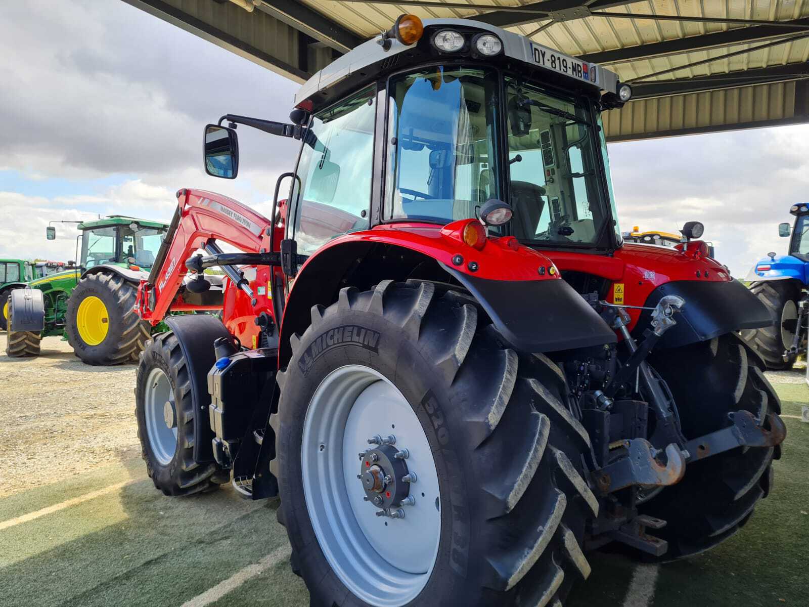 MASSEY FERGUSON 7716 DYNA 6