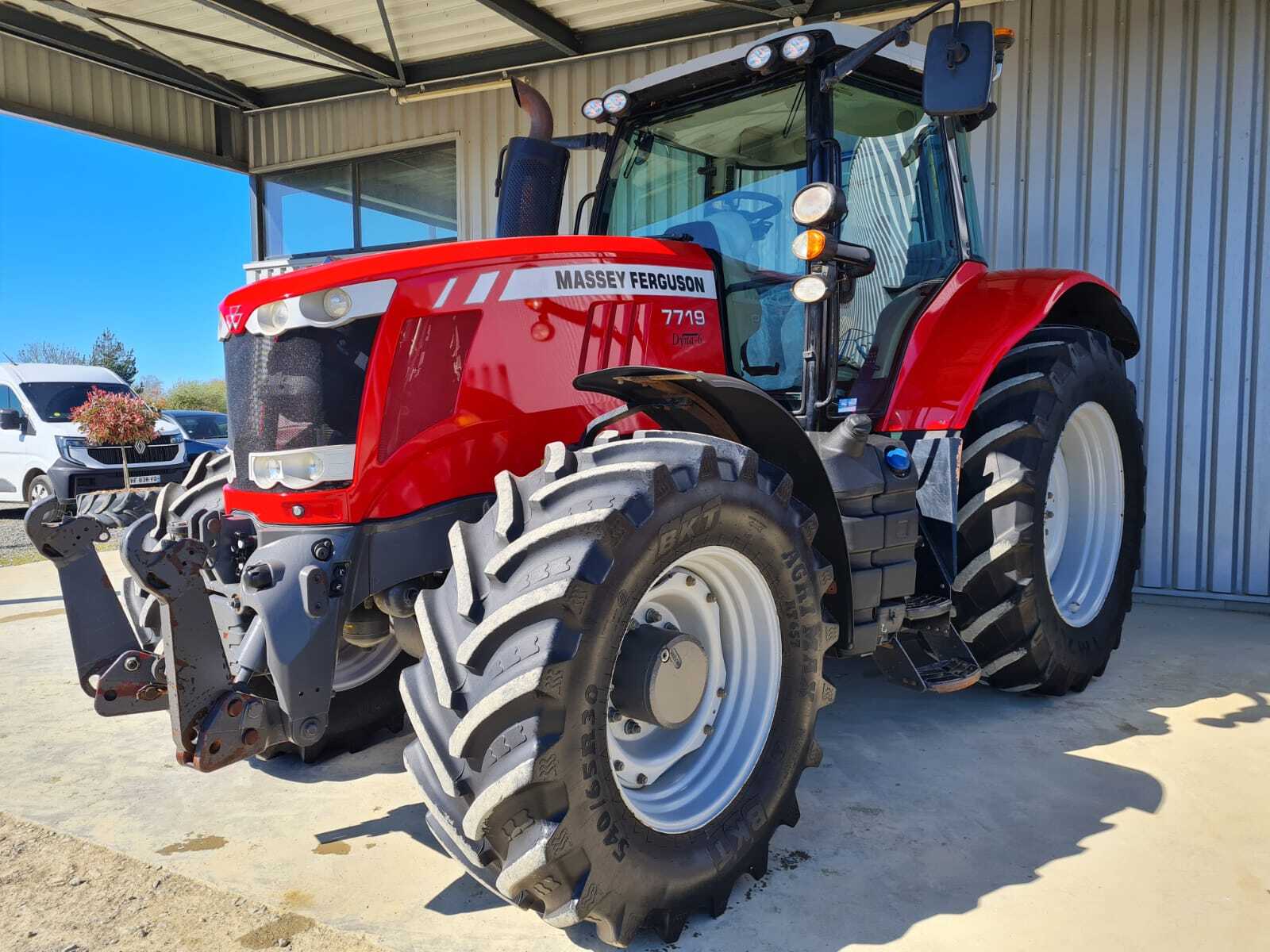 MASSEY FERGUSON 7719 DYNA 6