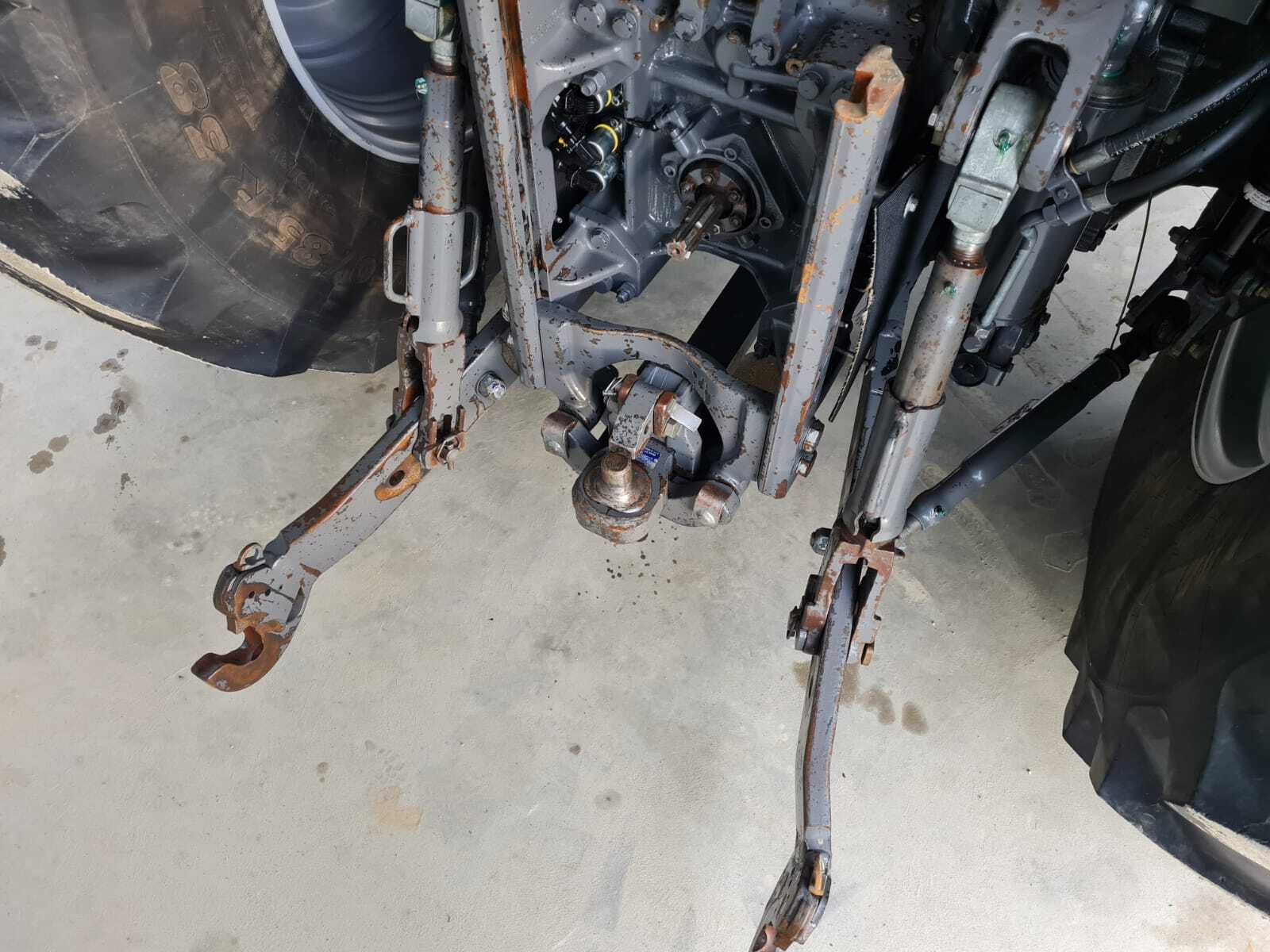 MASSEY FERGUSON 7724 DYNA VT