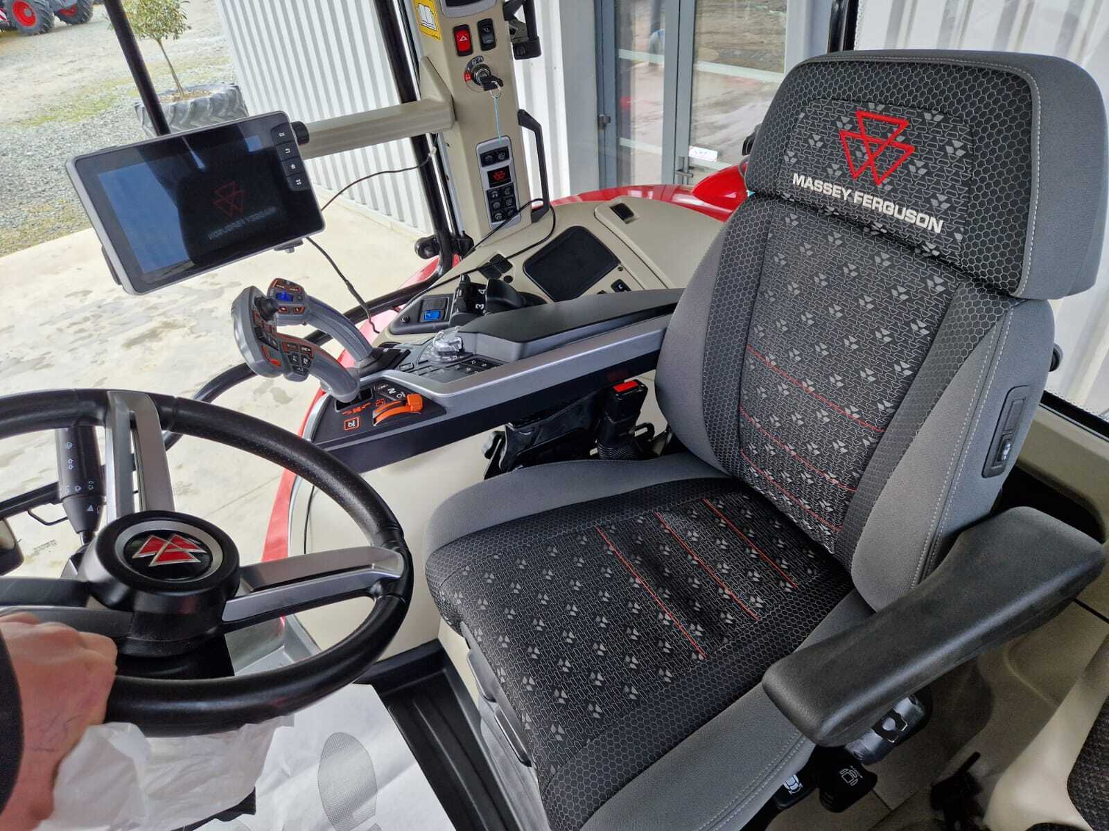 MASSEY FERGUSON 7S165