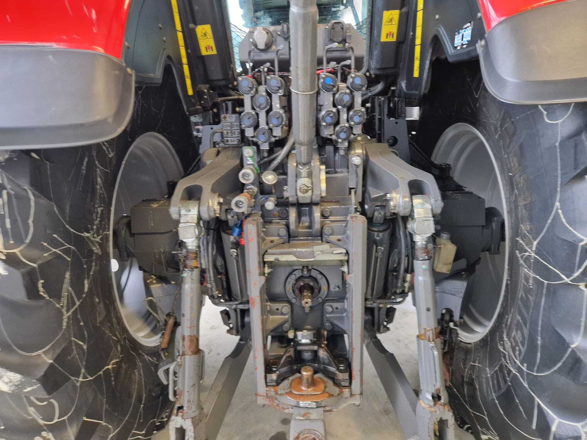 MASSEY FERGUSON 8250 DYNA VT