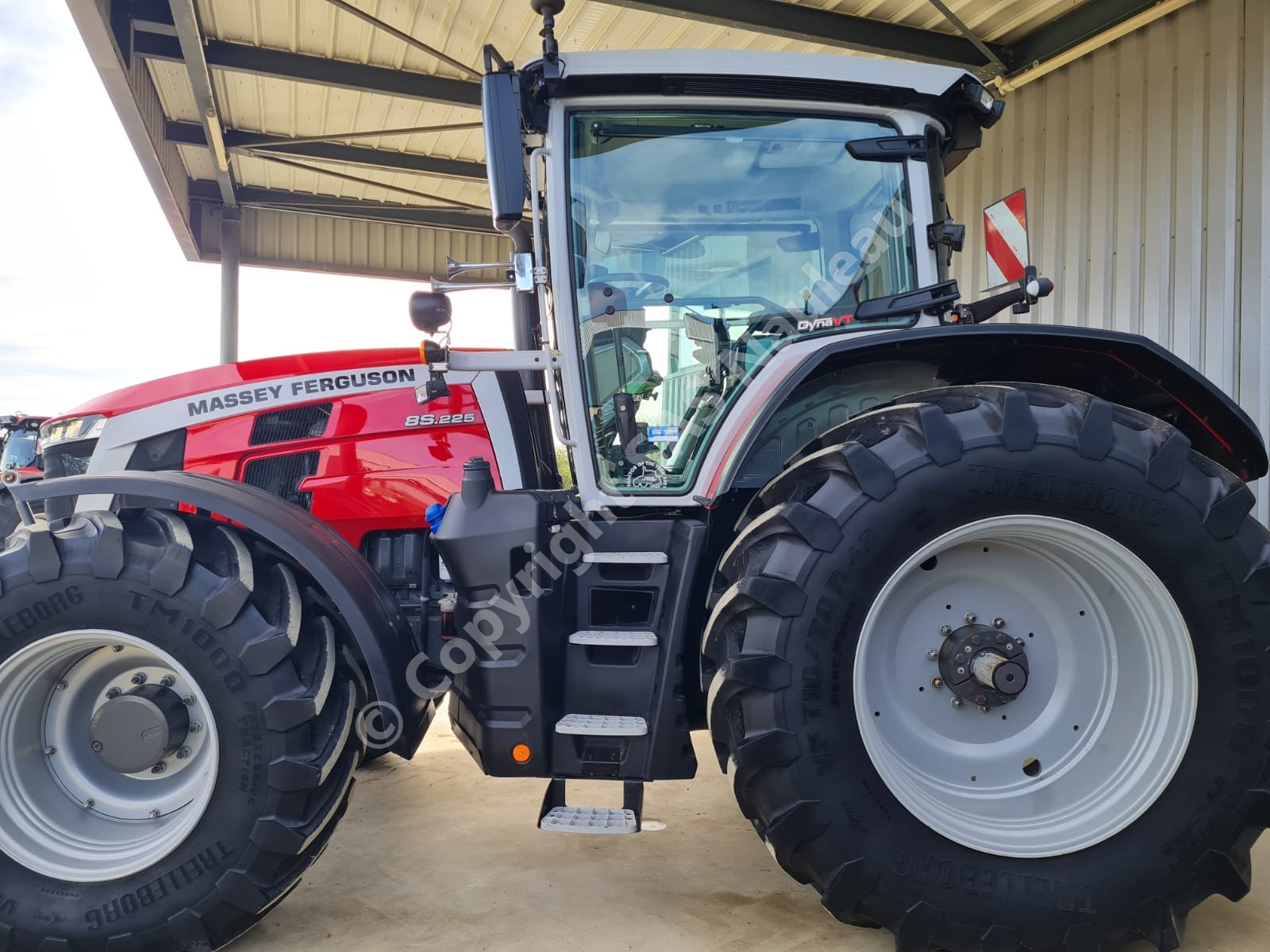 MASSEY FERGUSON 8S225 DYNA VT