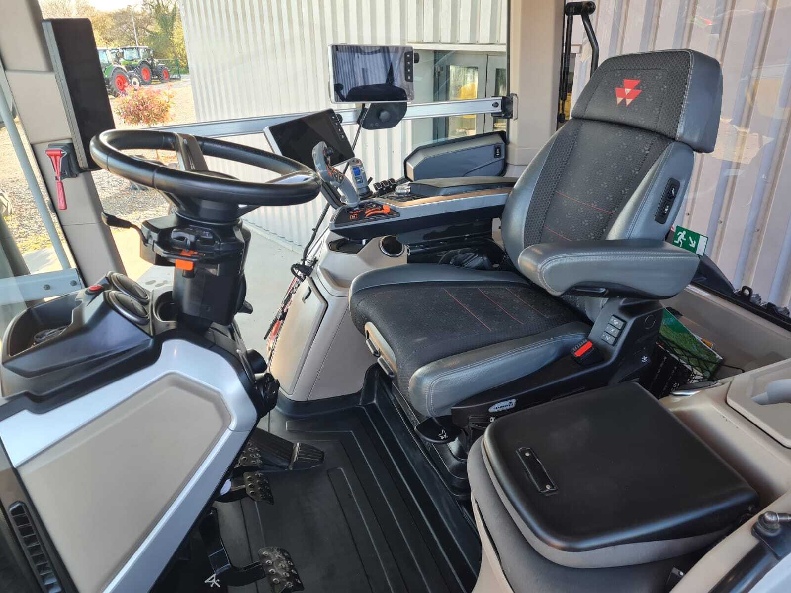 MASSEY FERGUSON 8S305 DYNA VT