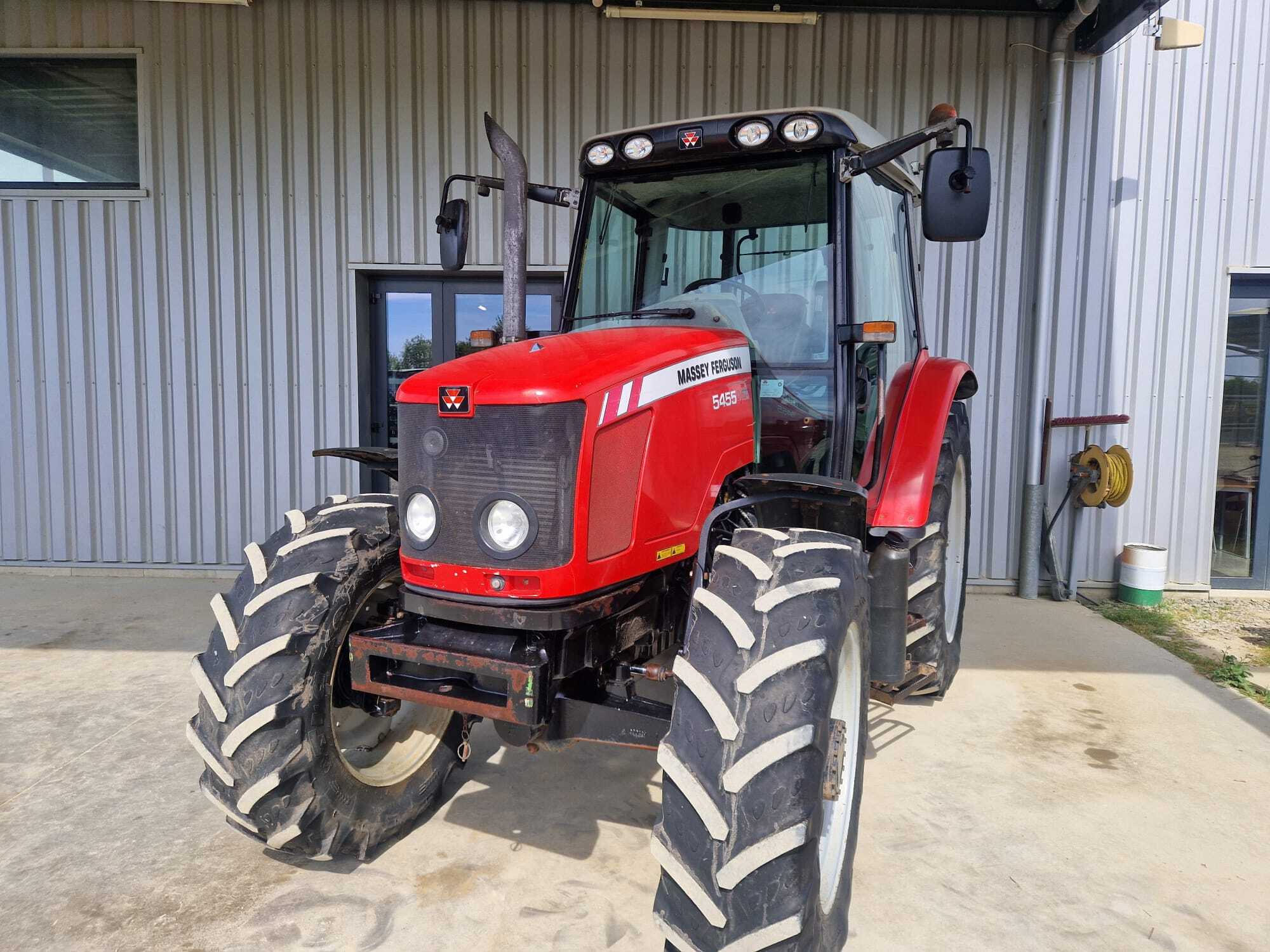 MASSEY FERGUSON 5455 DYNA 4