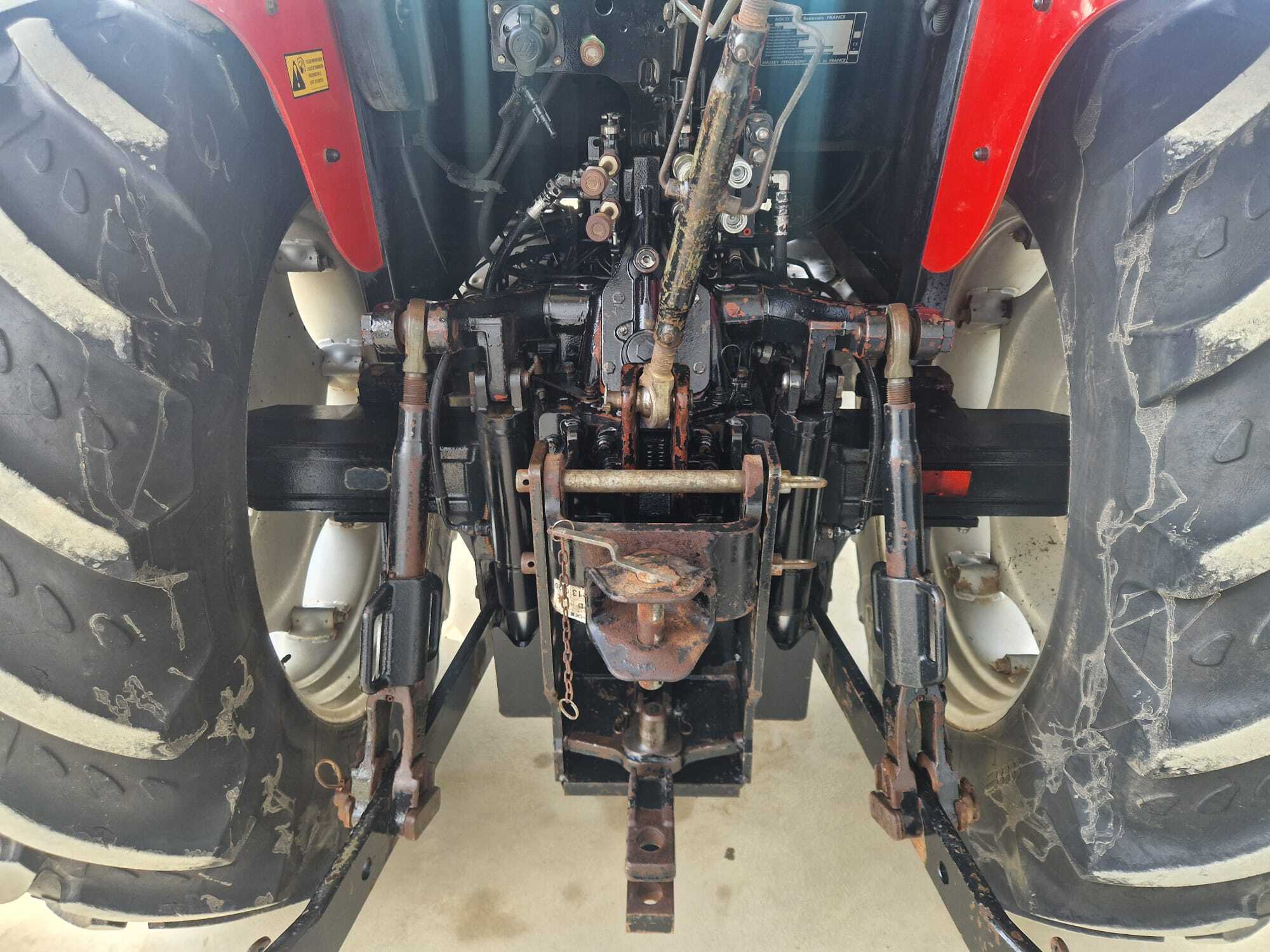 MASSEY FERGUSON 5455 DYNA 4