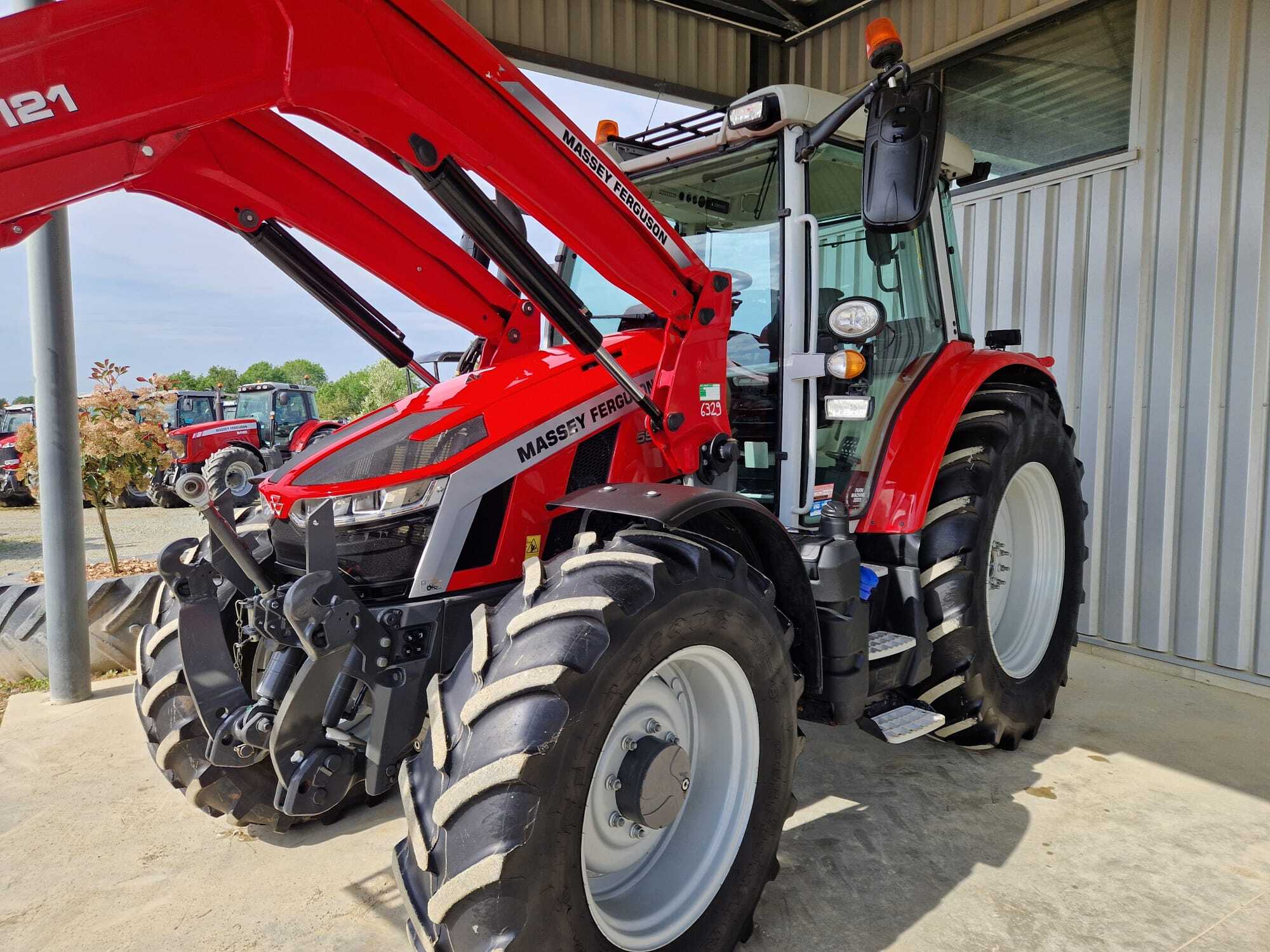 MASSEY FERGUSON 5S 135