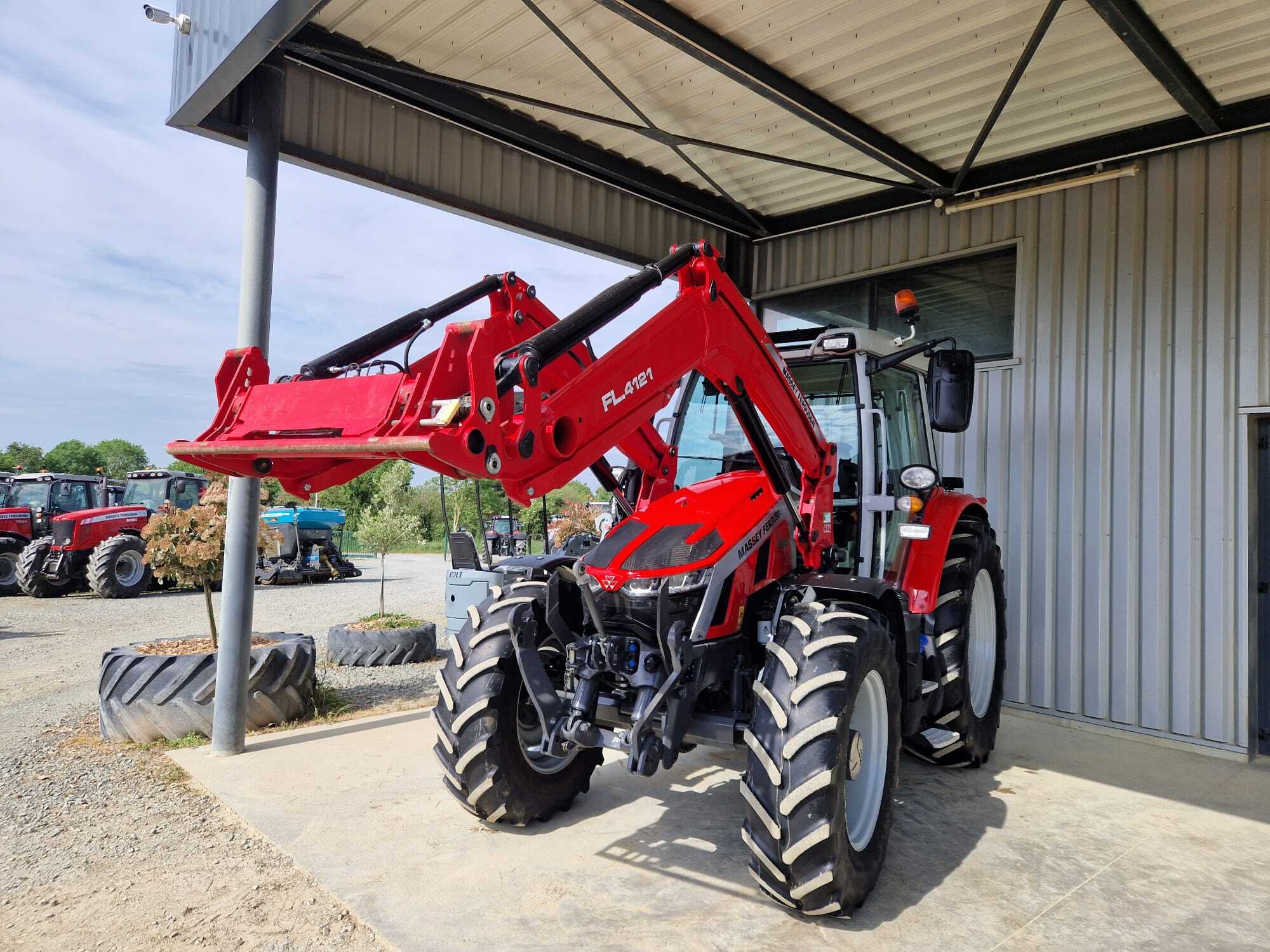MASSEY FERGUSON 5S 135