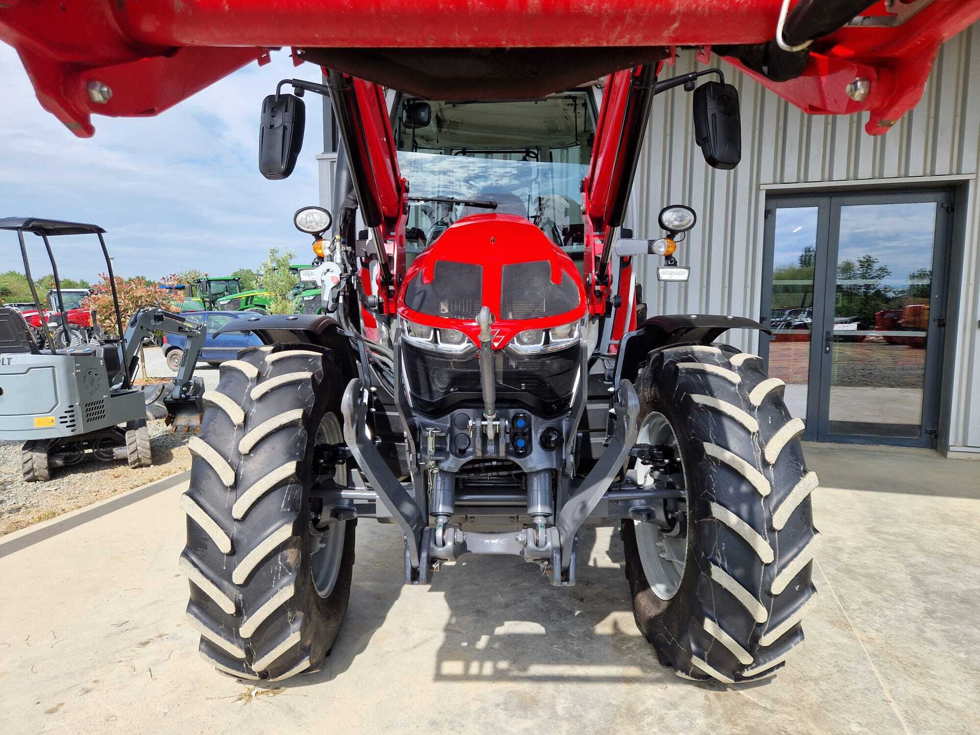 MASSEY FERGUSON 5S 135