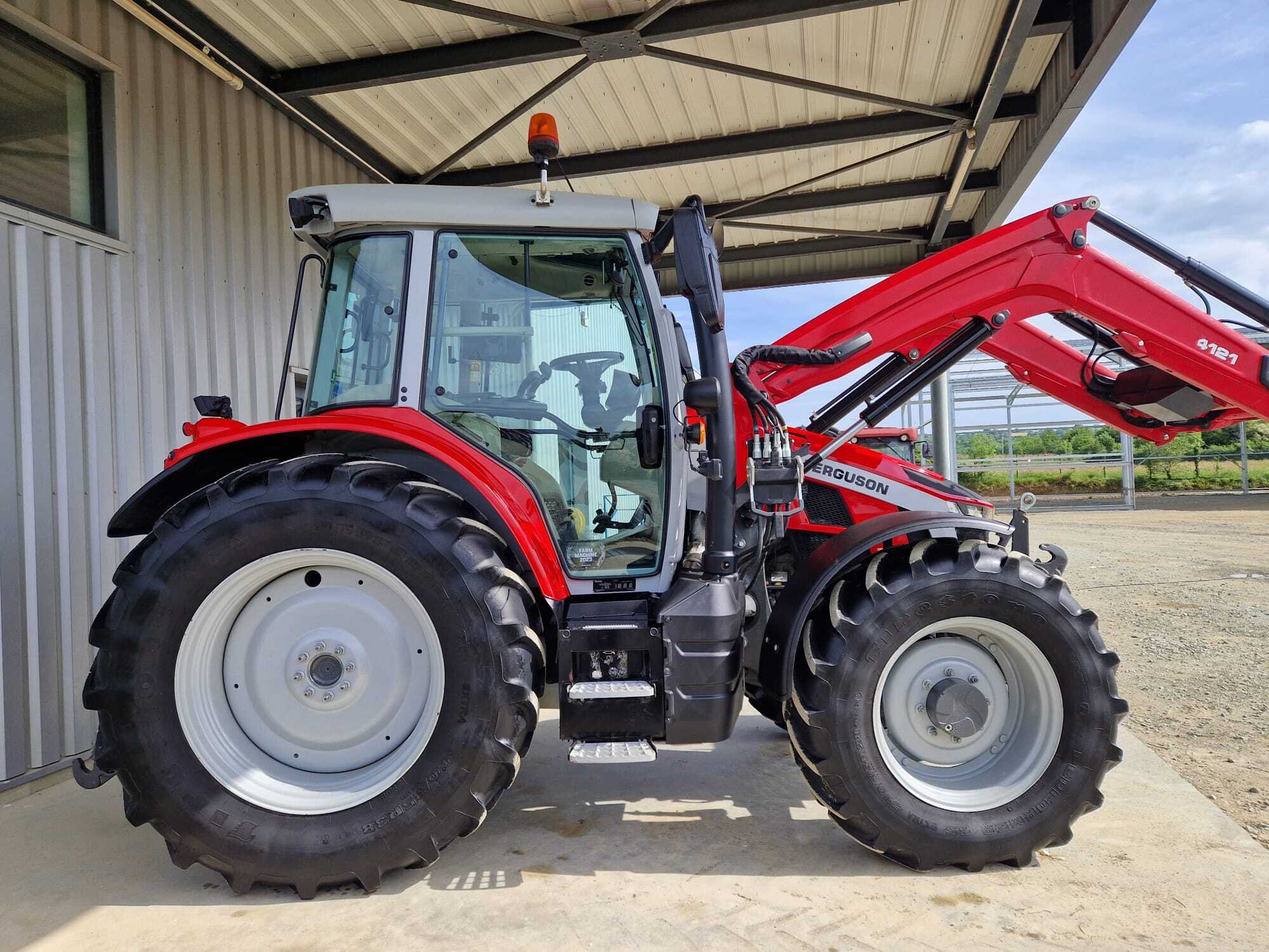 MASSEY FERGUSON 5S 135