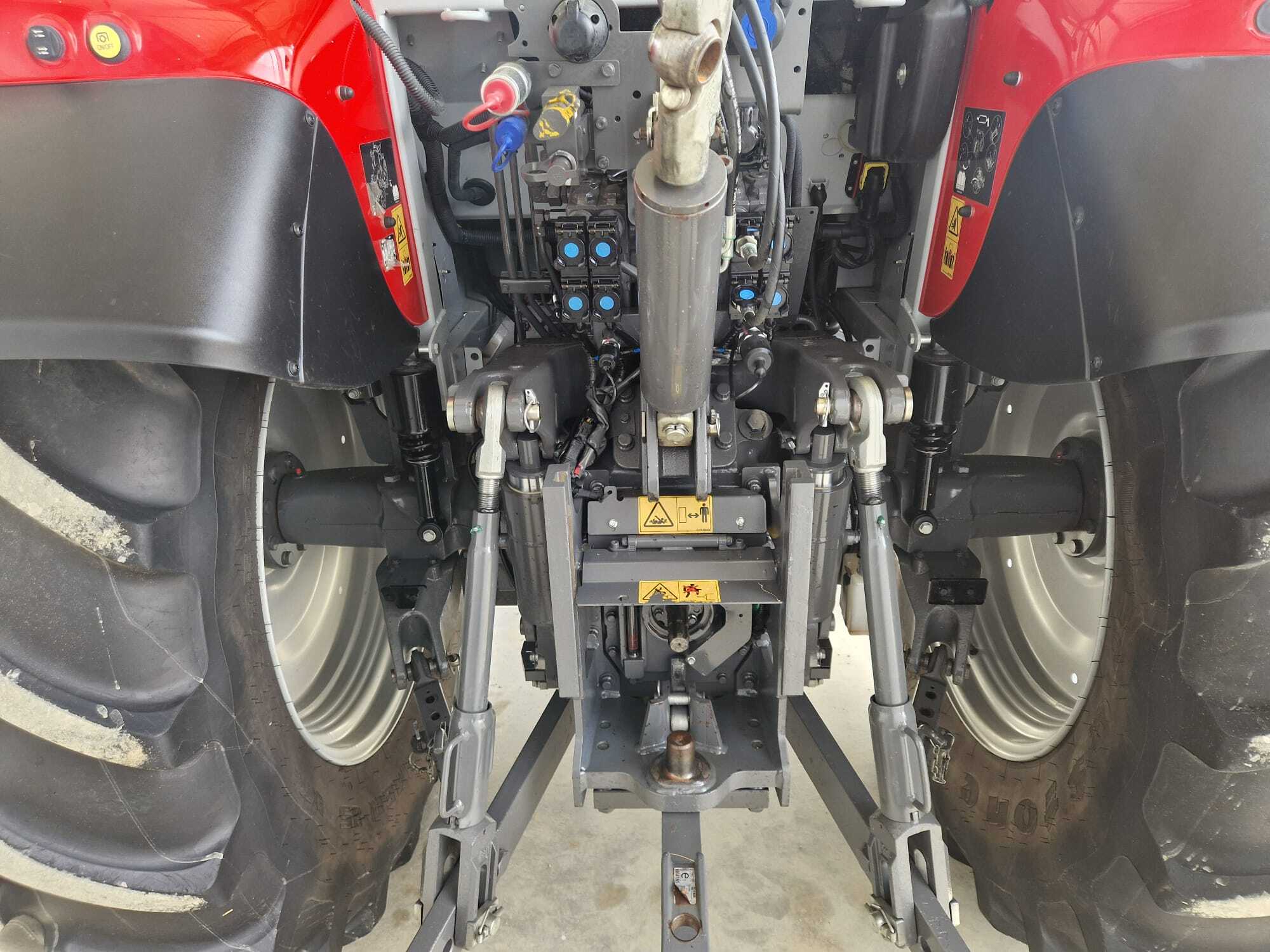 MASSEY FERGUSON 5S 135