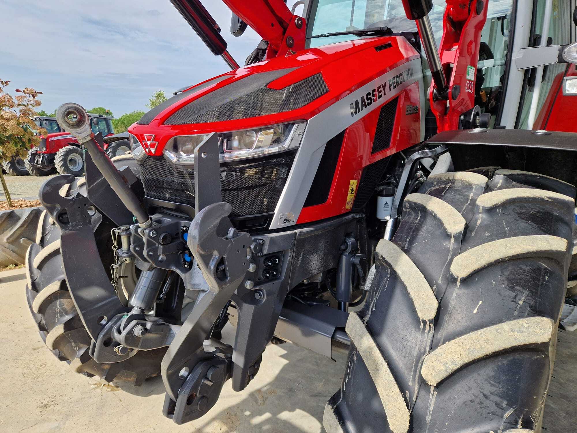MASSEY FERGUSON 5S 135