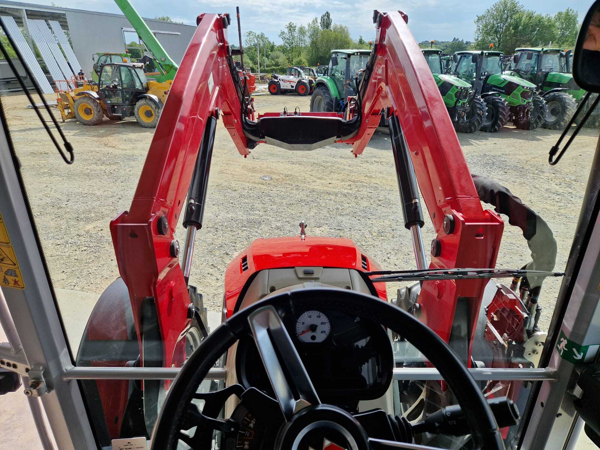 MASSEY FERGUSON 5S 135
