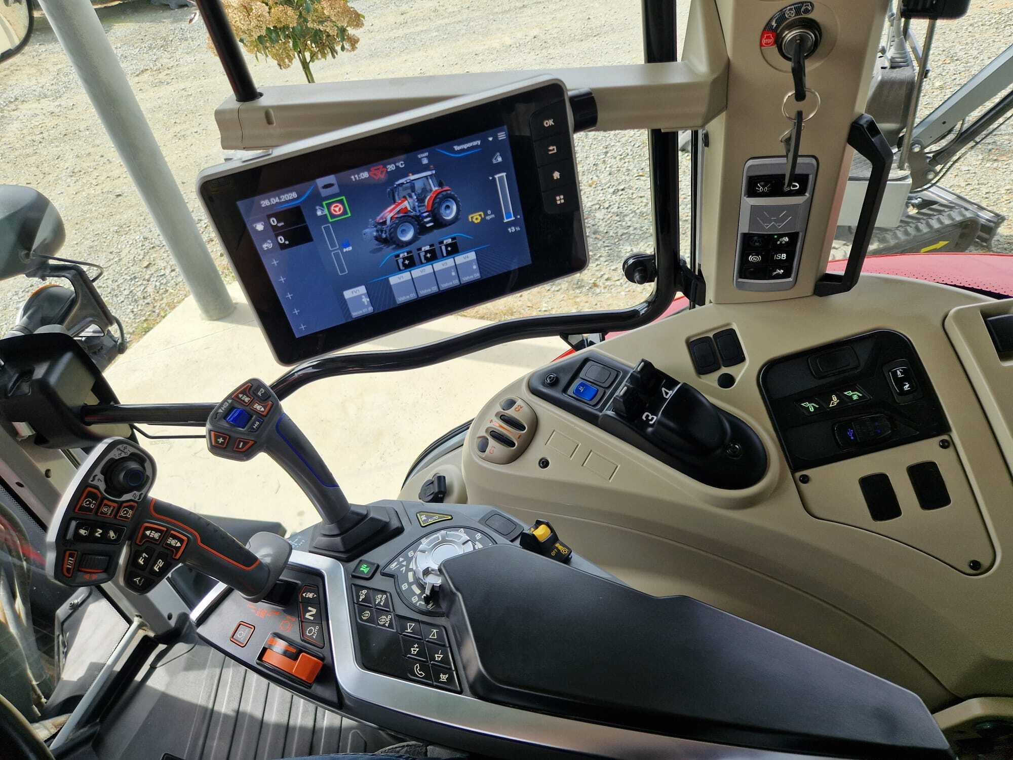 MASSEY FERGUSON 5S 135