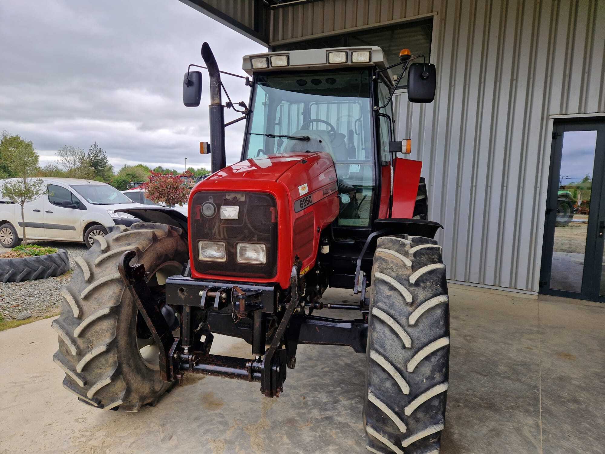 MASSEY FERGUSON 5455 DYNA 4