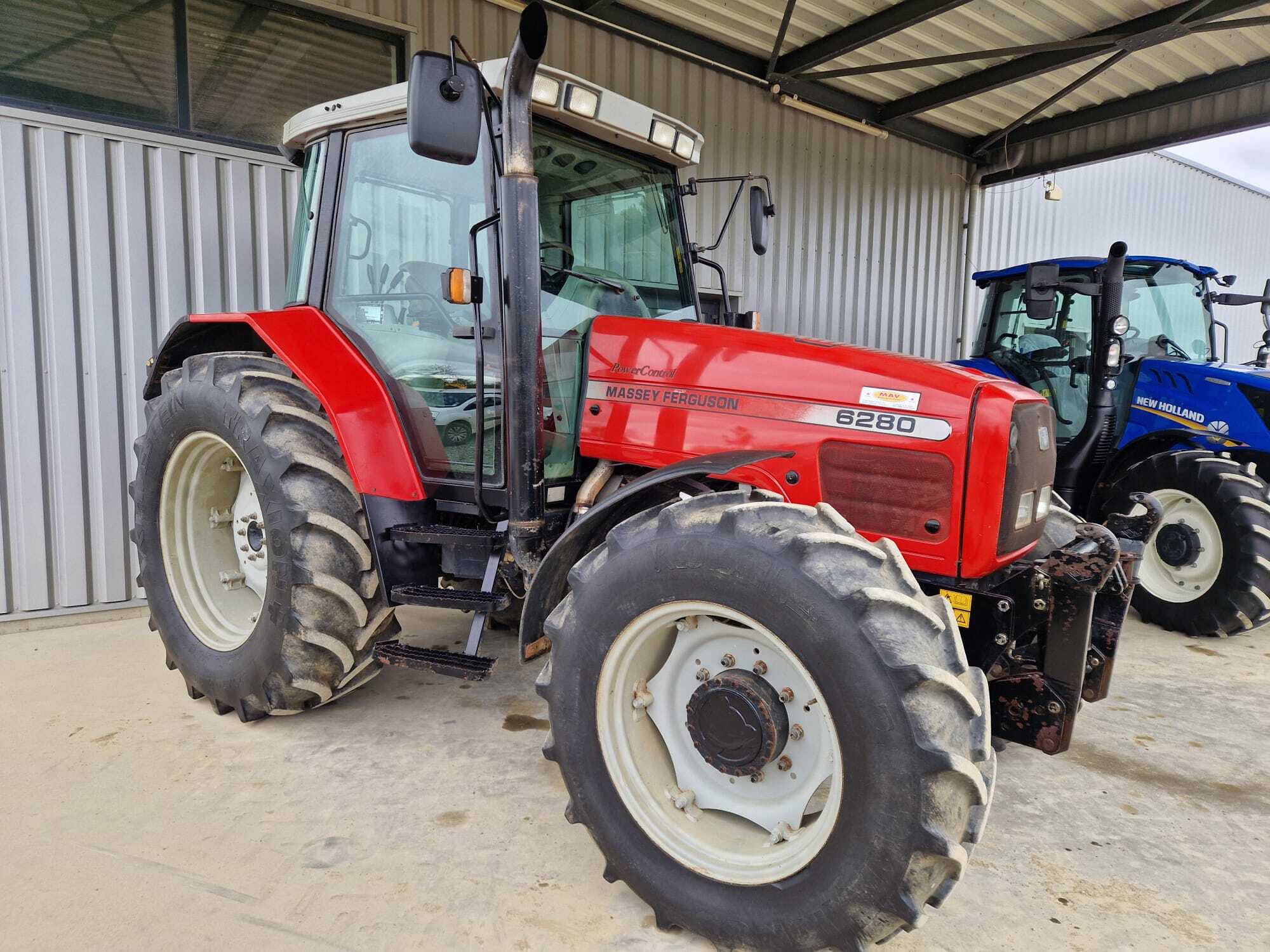 MASSEY FERGUSON 5455 DYNA 4