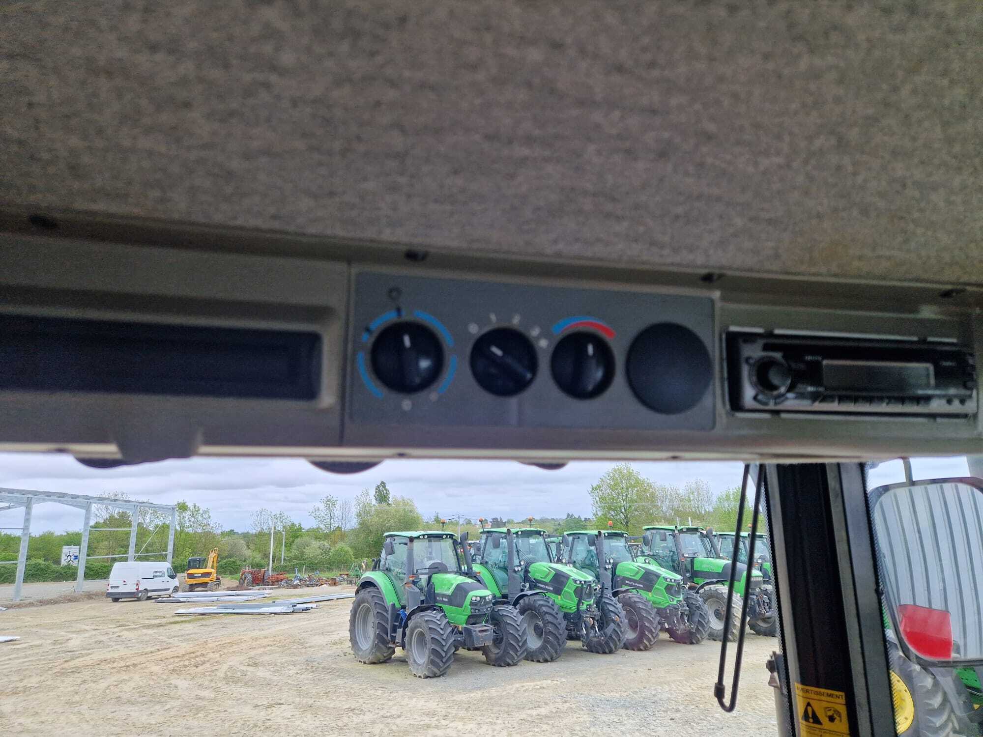 MASSEY FERGUSON 5455 DYNA 4