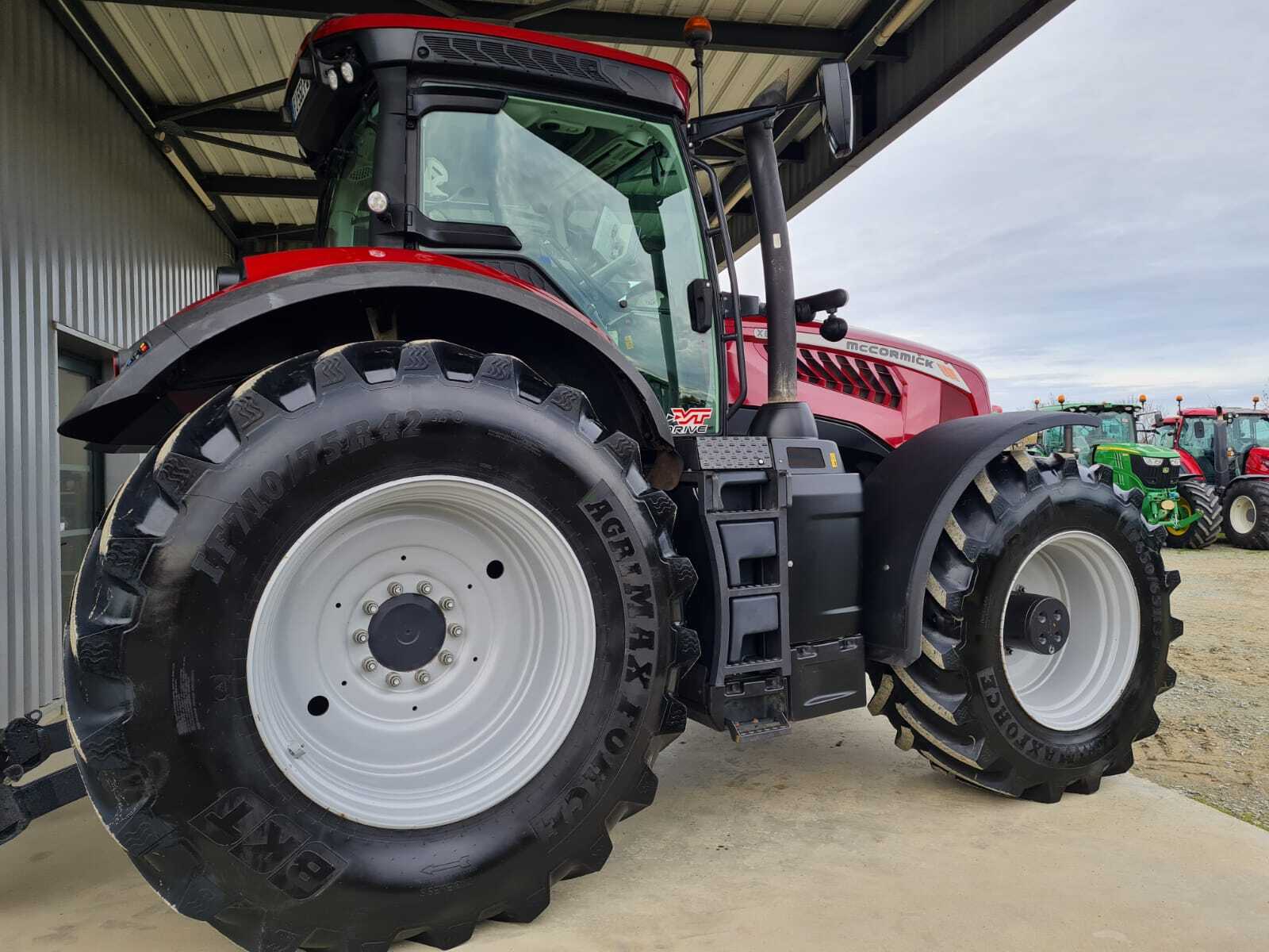 MC CORMICK X8.680 VT DRIVE