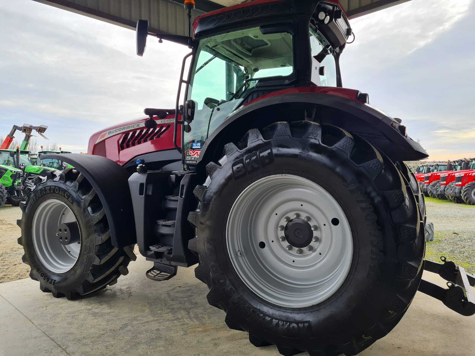 MC CORMICK X8.680 VT DRIVE