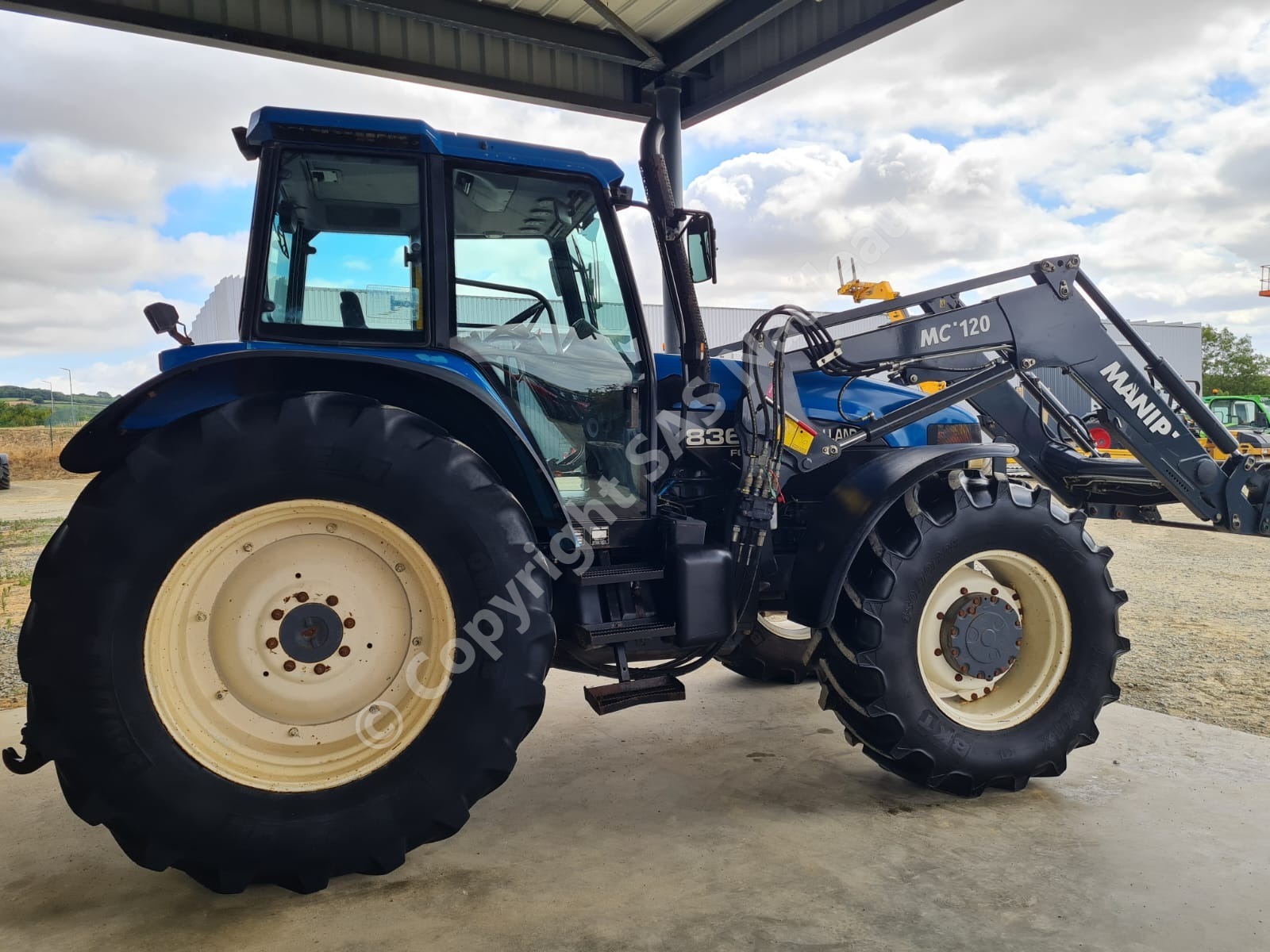 NEW HOLLAND 8360