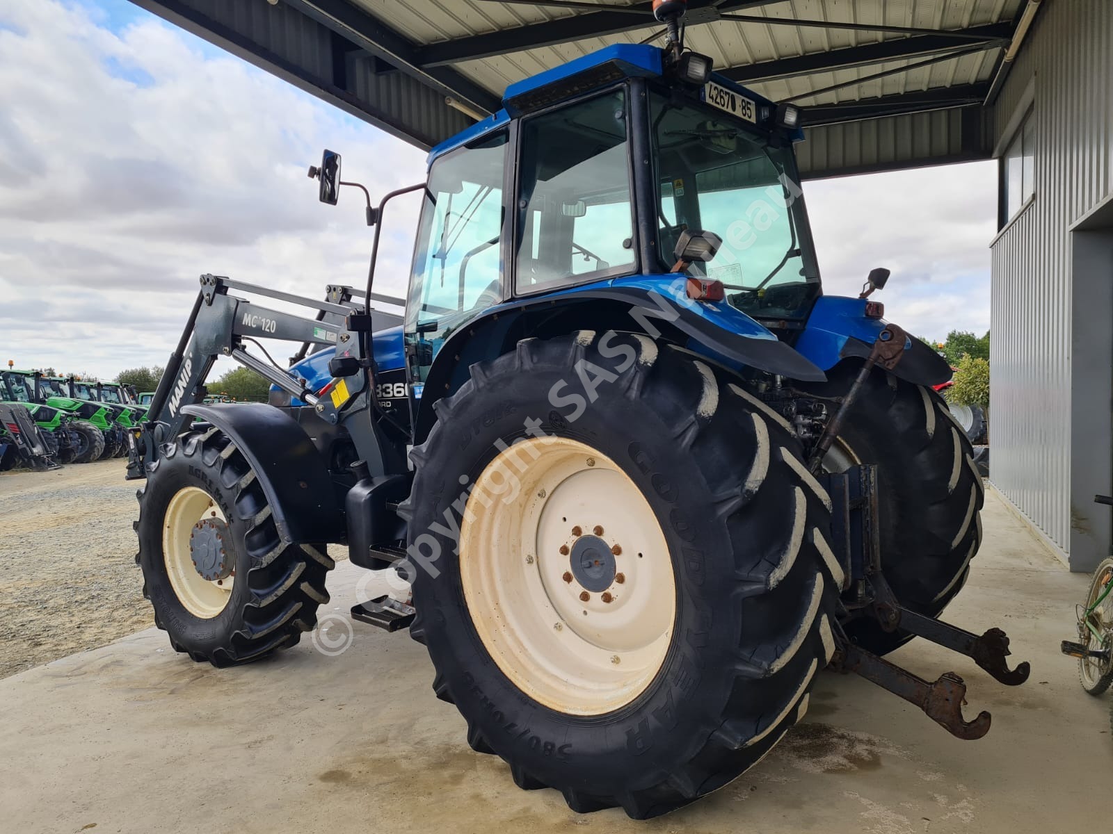 NEW HOLLAND 8360