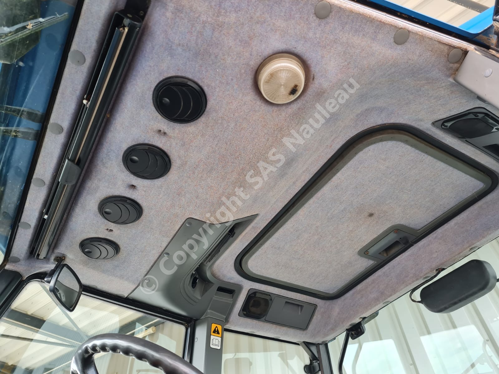 NEW HOLLAND 8360