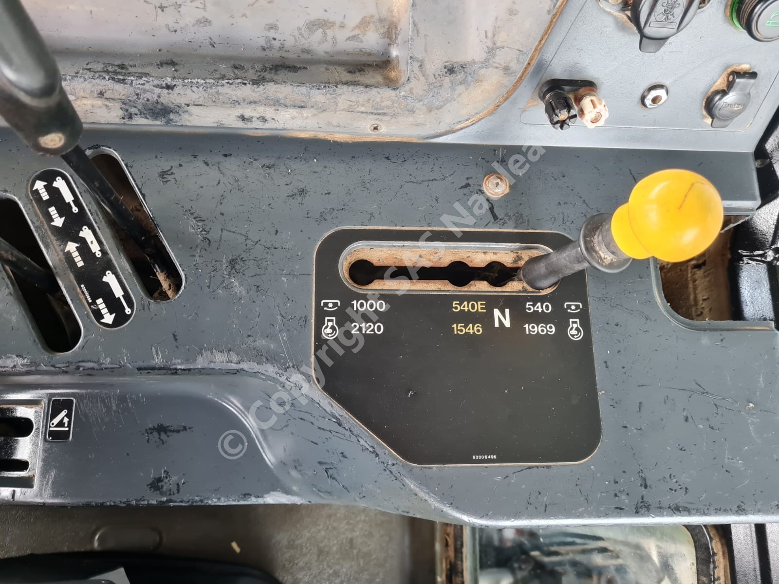 NEW HOLLAND 8360