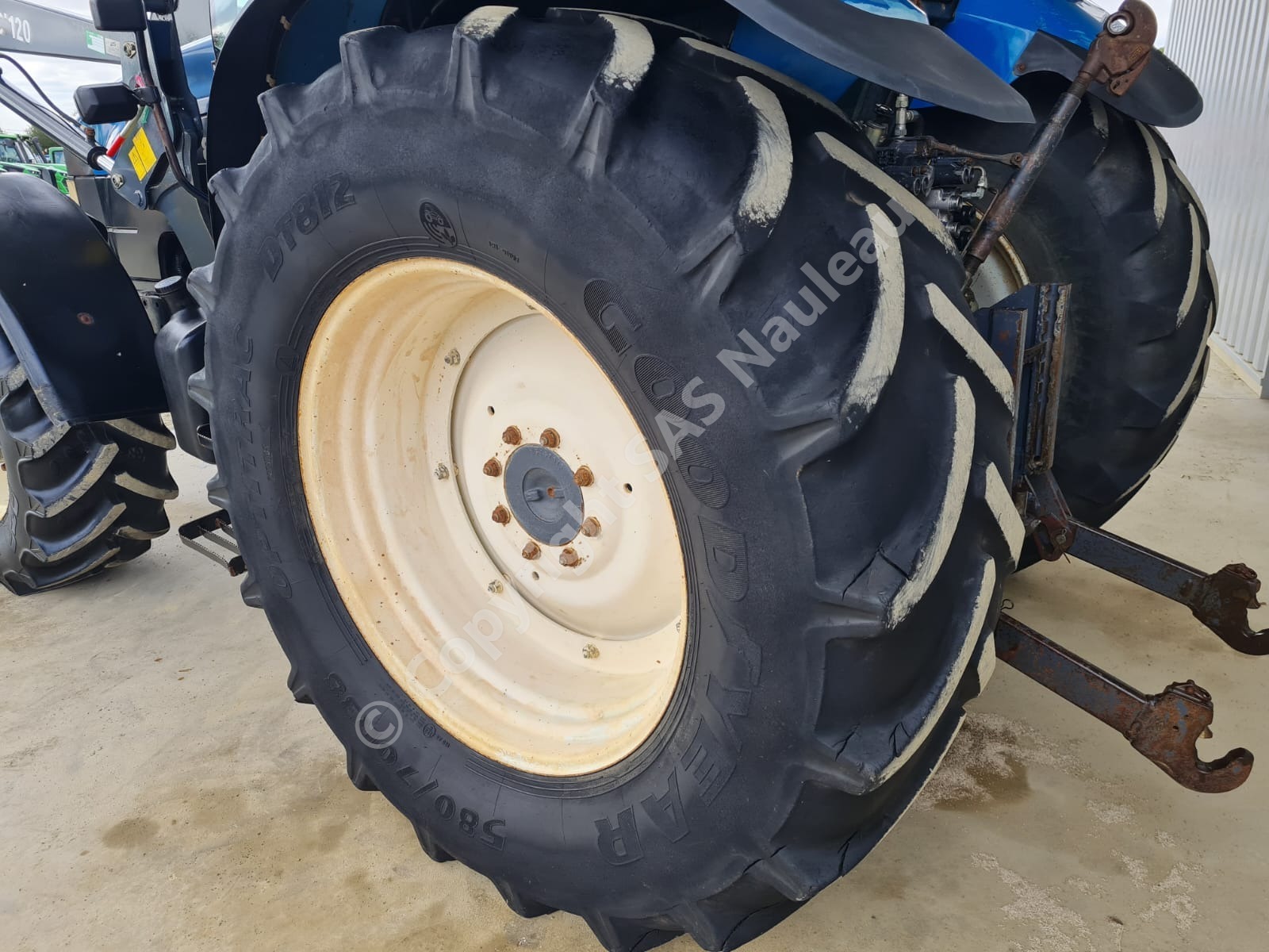 NEW HOLLAND 8360