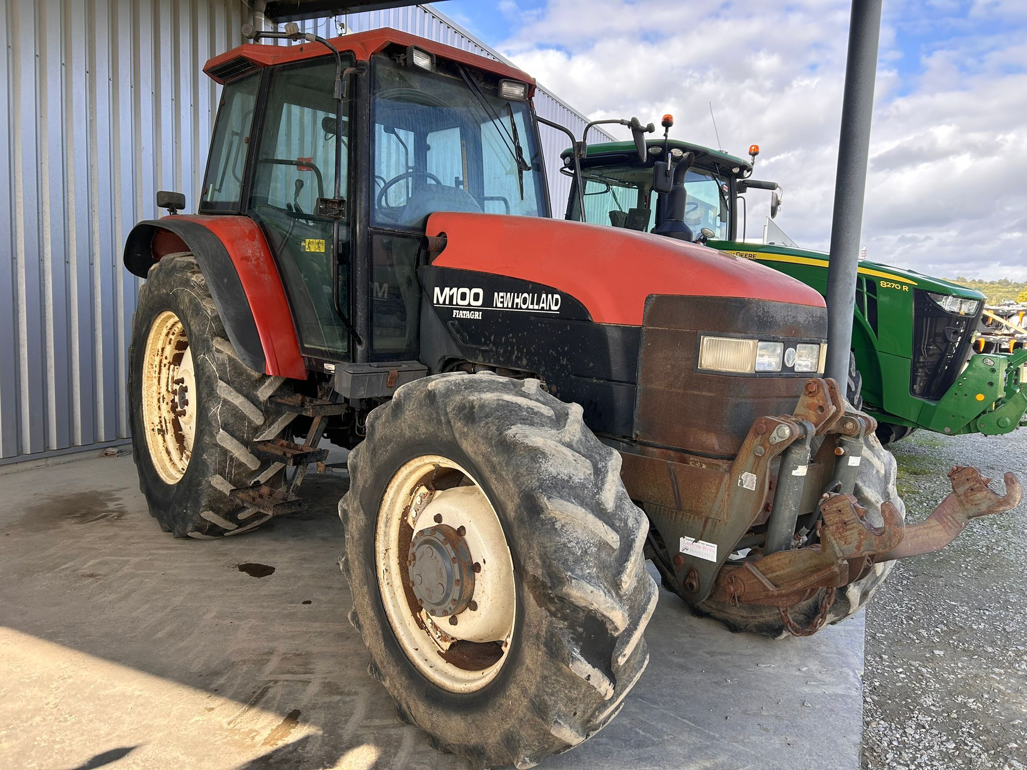NEW HOLLAND M100 DT