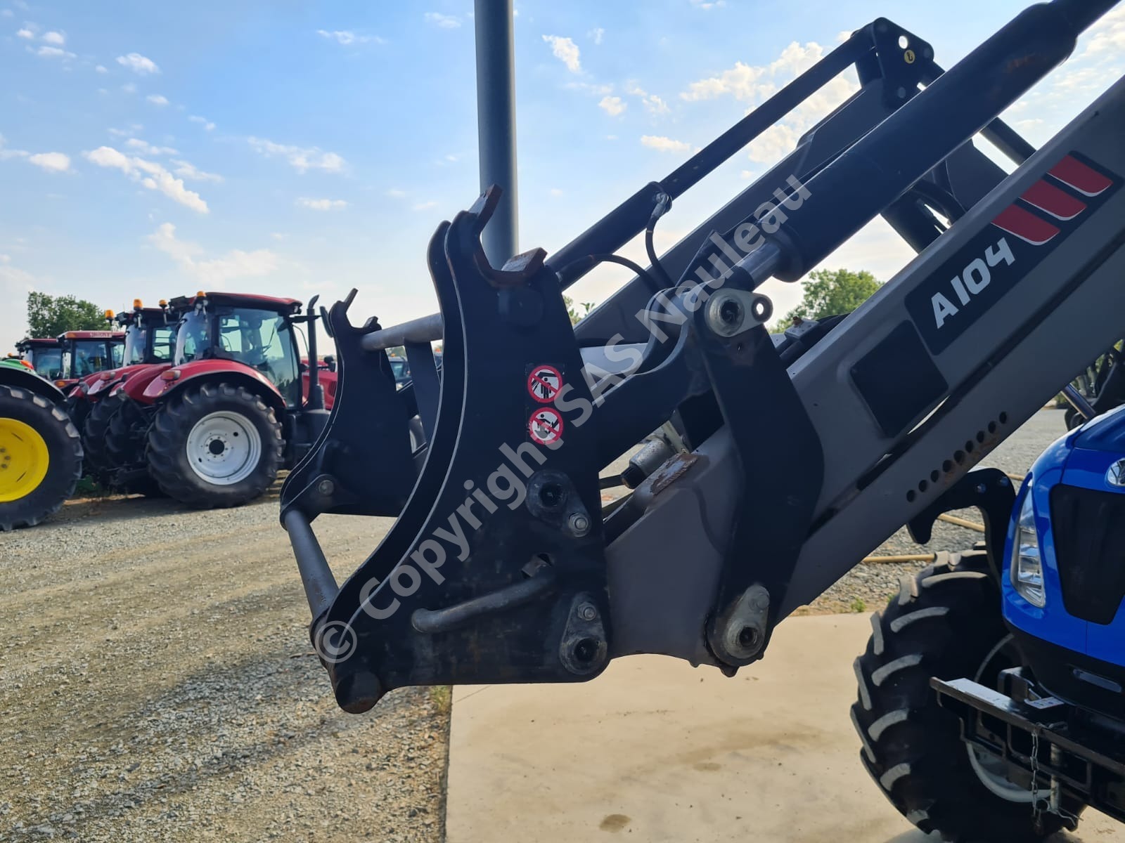 NEW HOLLAND T4.65S