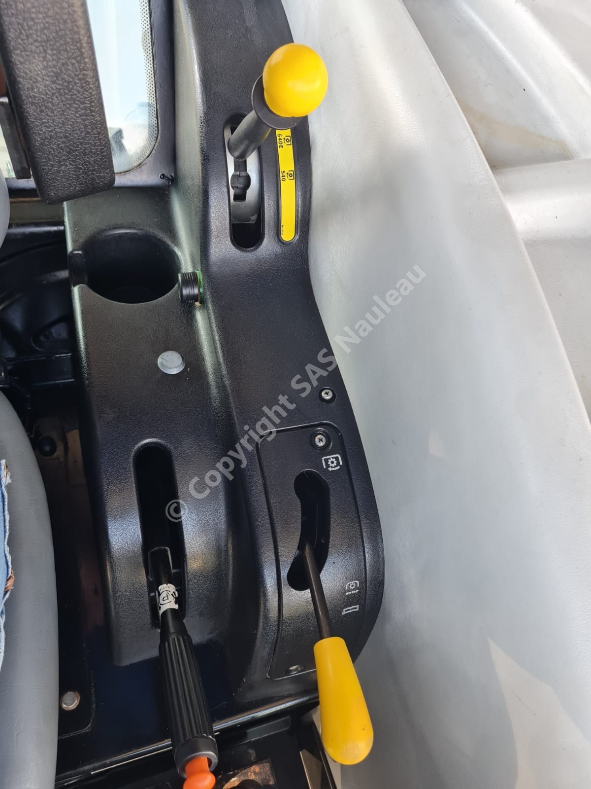 NEW HOLLAND T4.65S