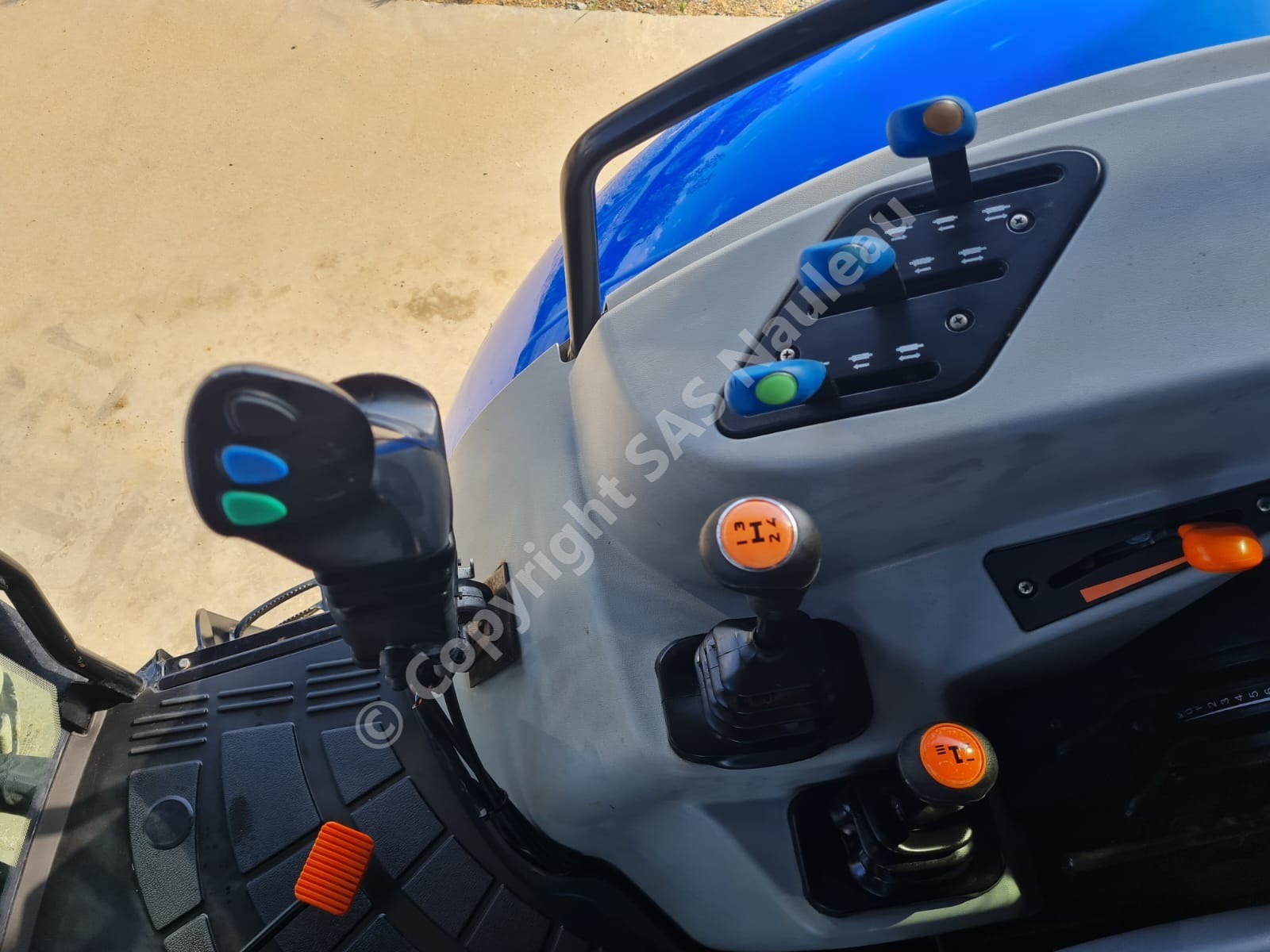 NEW HOLLAND T4.65S