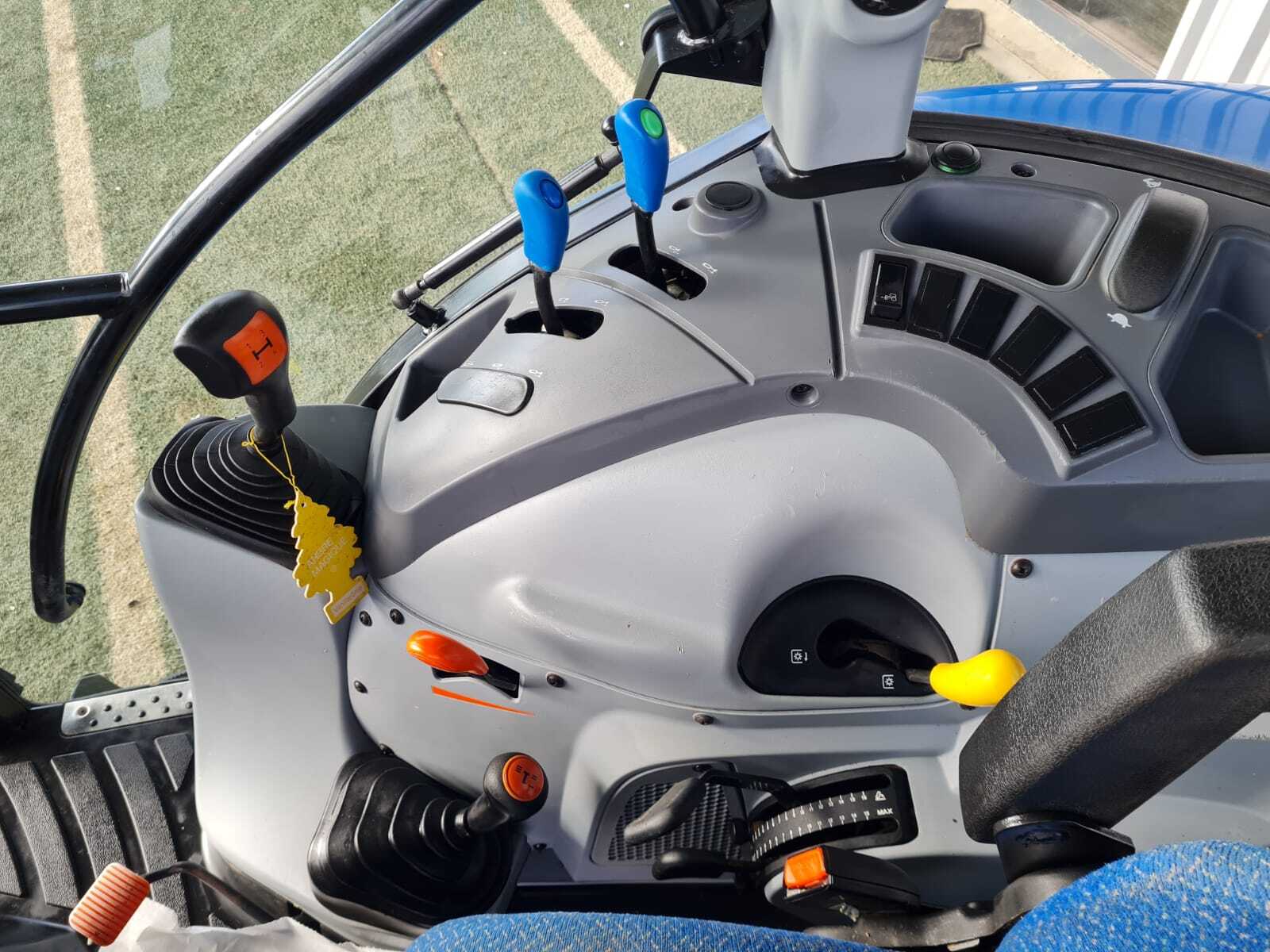 NEW HOLLAND T4.75