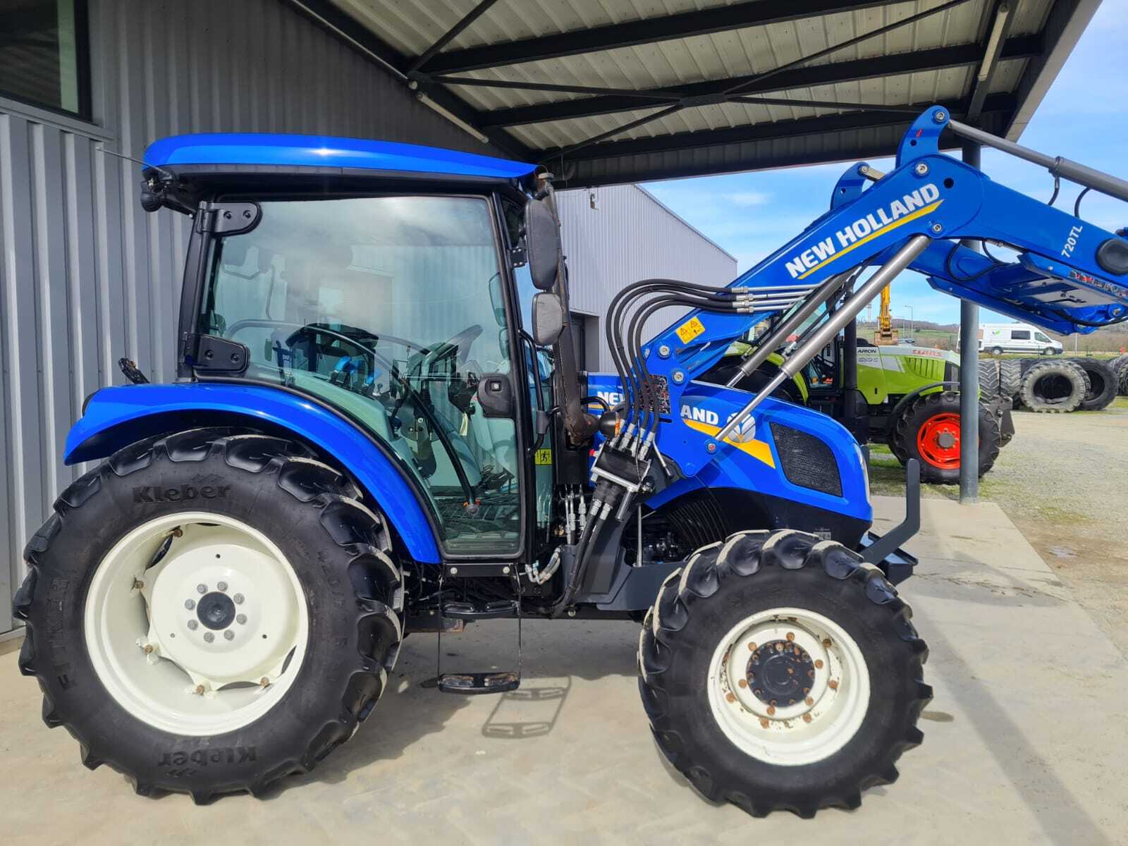 NEW HOLLAND T4.75S