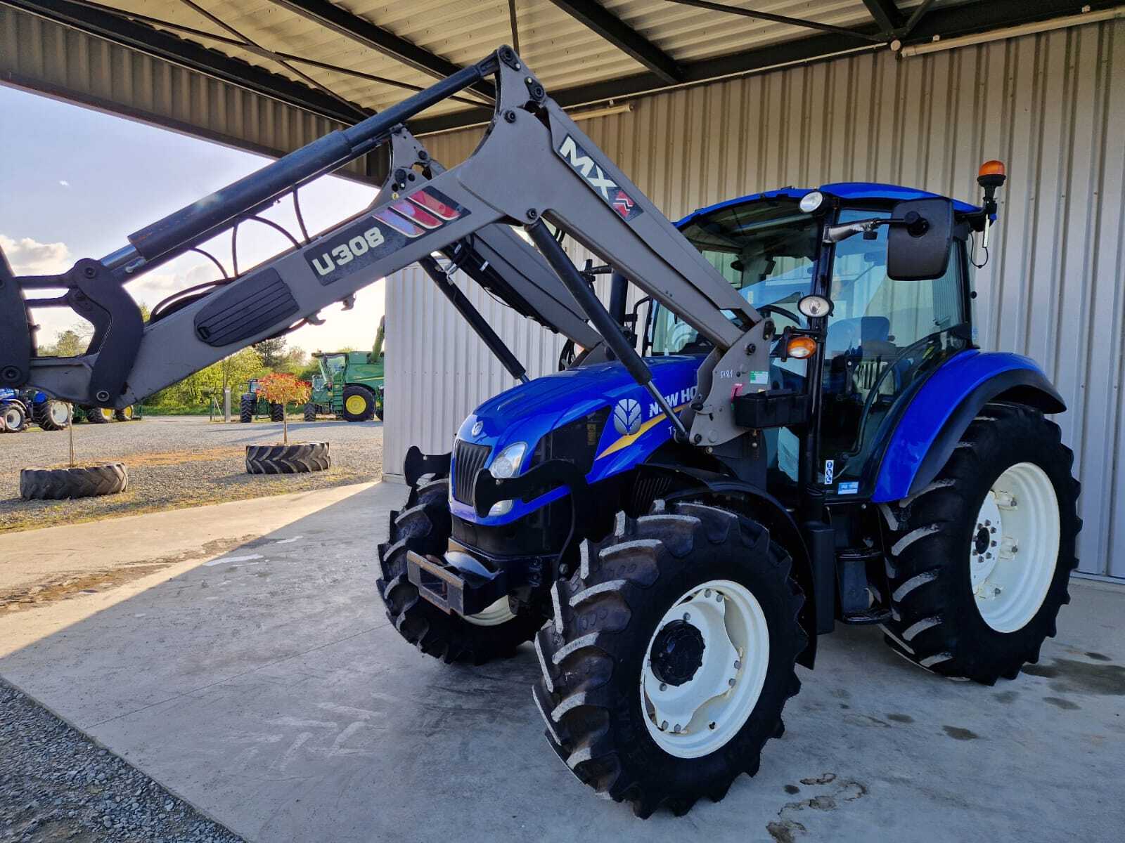 NEW HOLLAND T4.95 DC