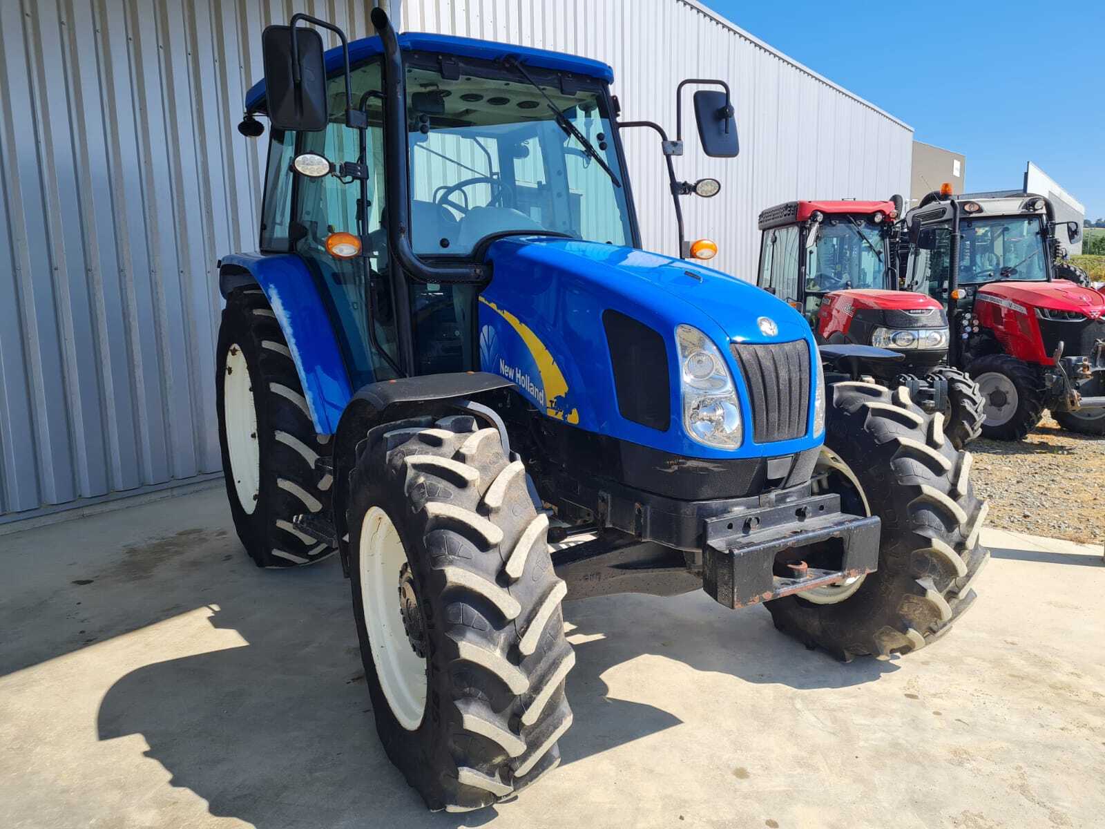 NEW HOLLAND T5040