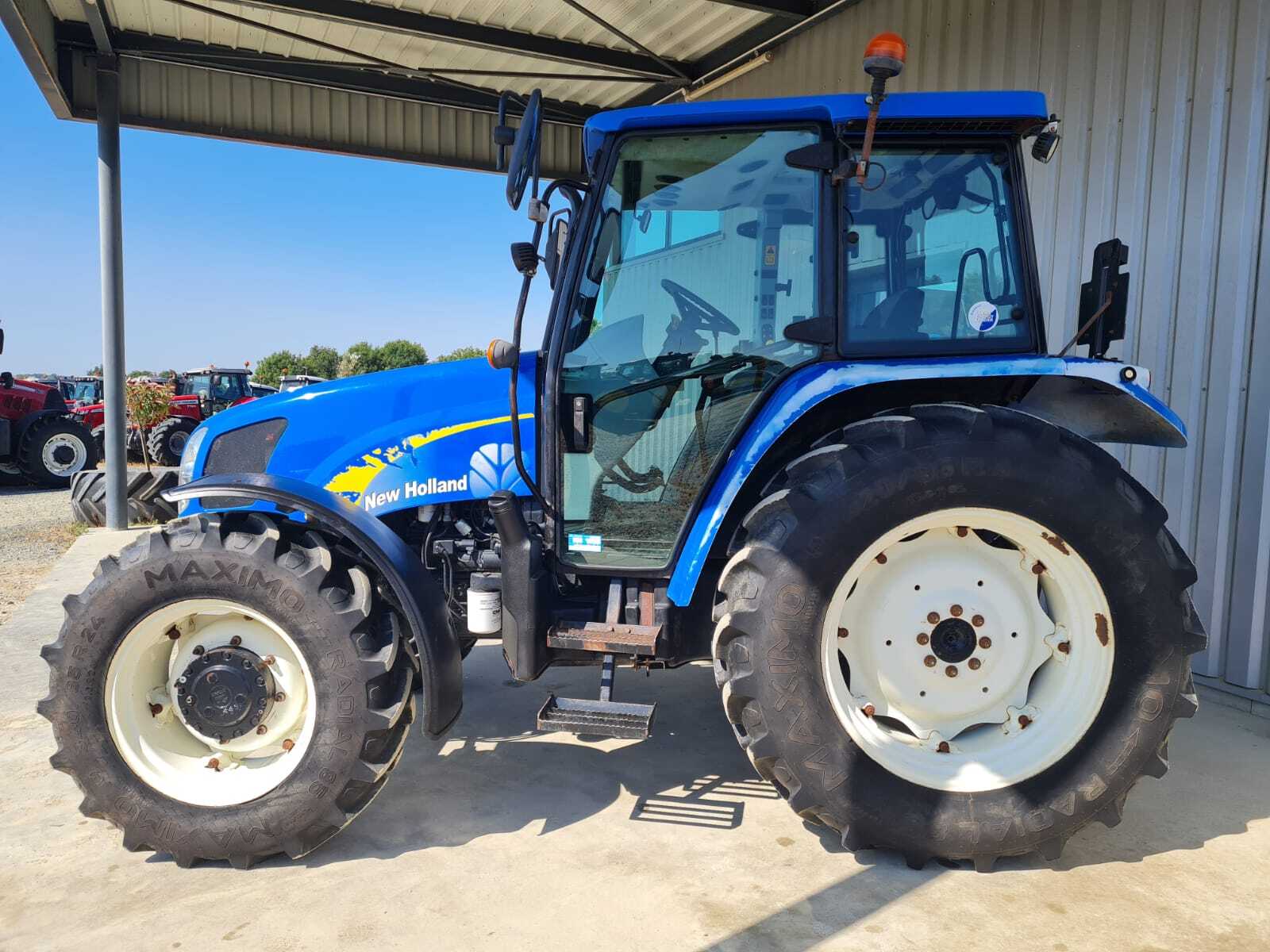 NEW HOLLAND T5040