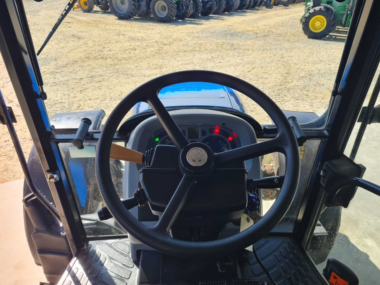 NEW HOLLAND T5040