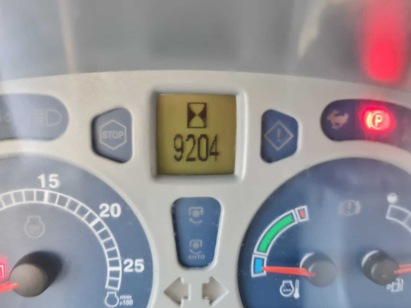 NEW HOLLAND T5040