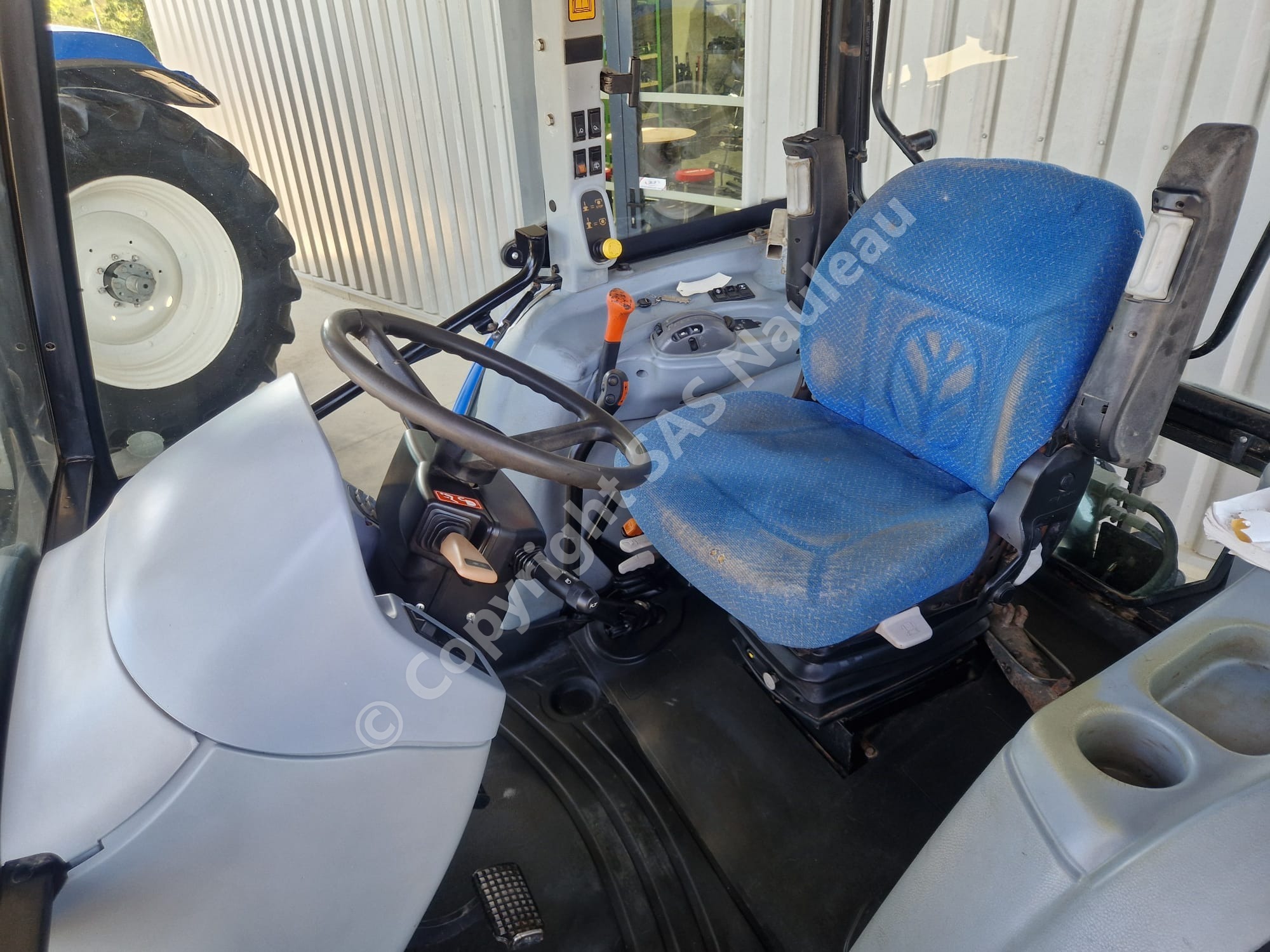 NEW HOLLAND T5060