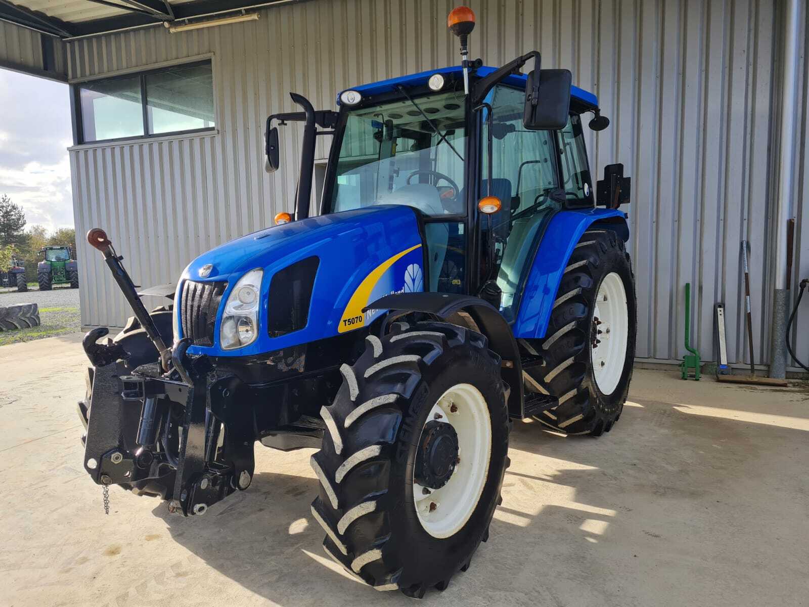 NEW HOLLAND T5070