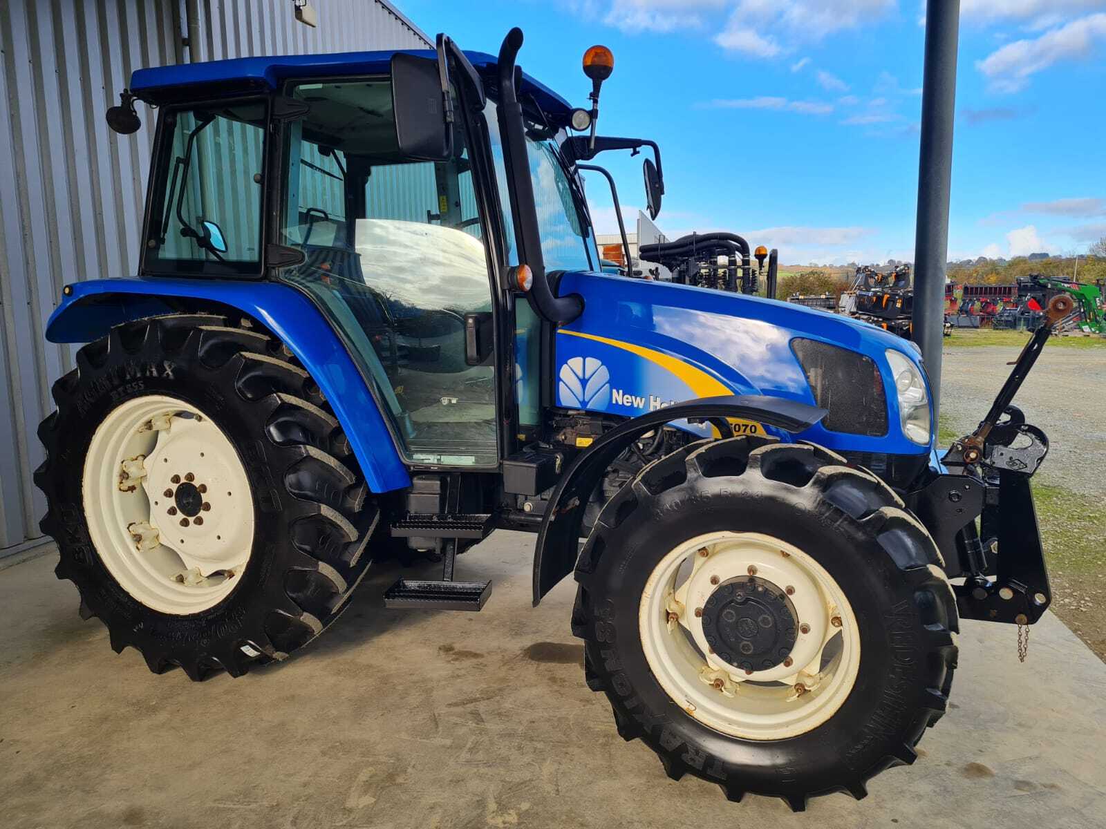 NEW HOLLAND T5070